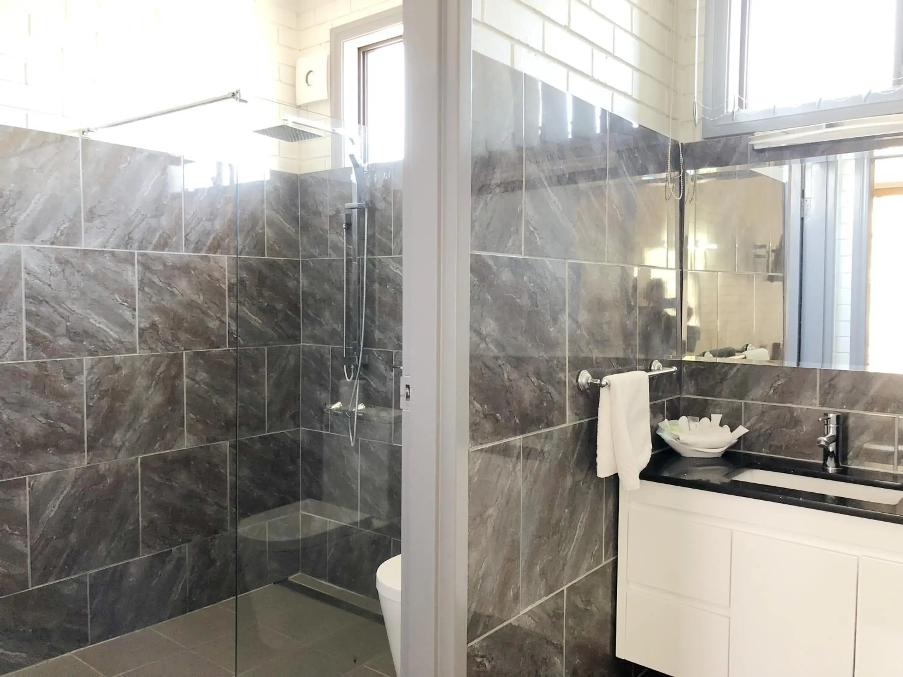 Family Room - General in Statesman Motor Inn Family Room - General in Statesman Motor Inn