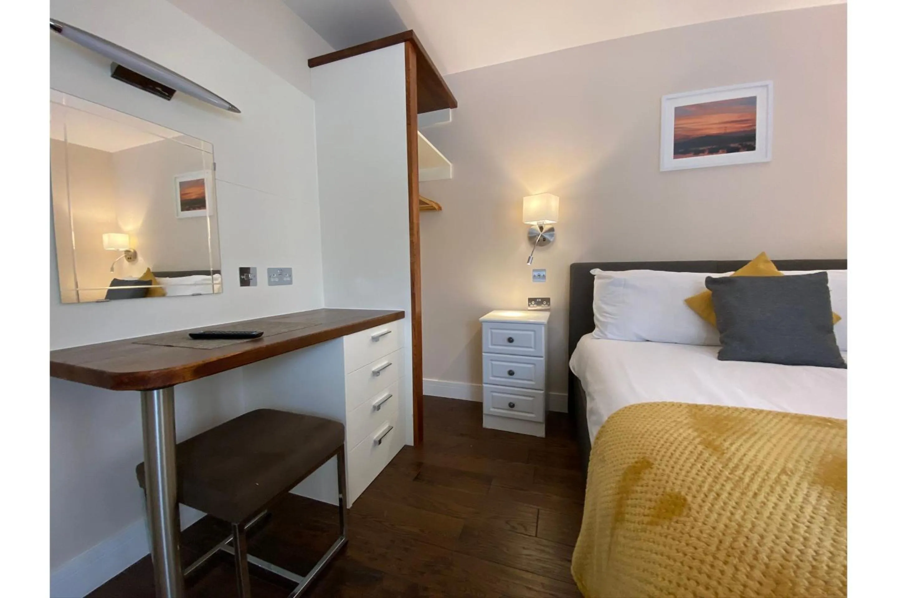 Photo of the whole room, Bed in Harmony Apartments