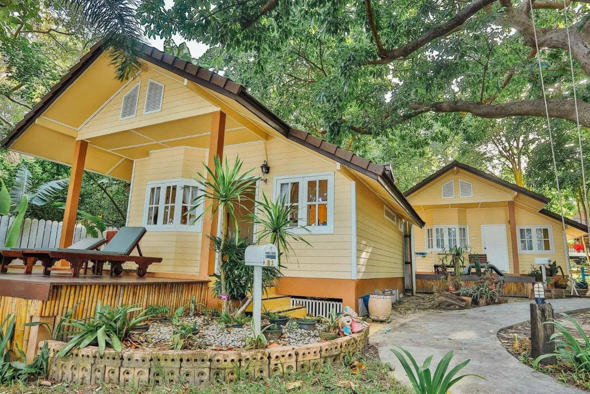 Beach House in Vongdeuan Resort Beach House in Vongdeuan Resort