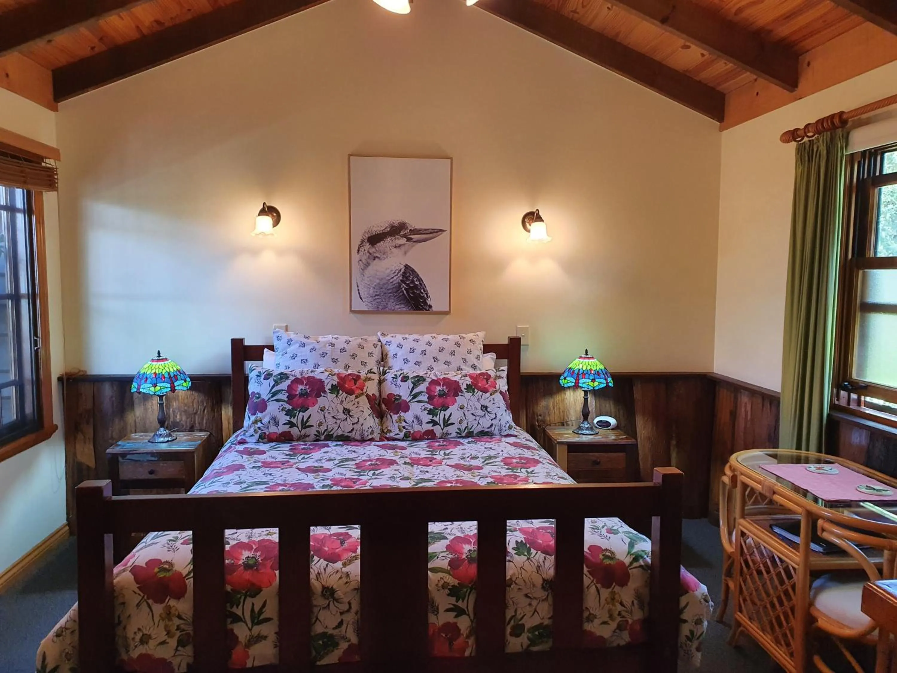 Bed in Tamborine Mountain Bed and Breakfast