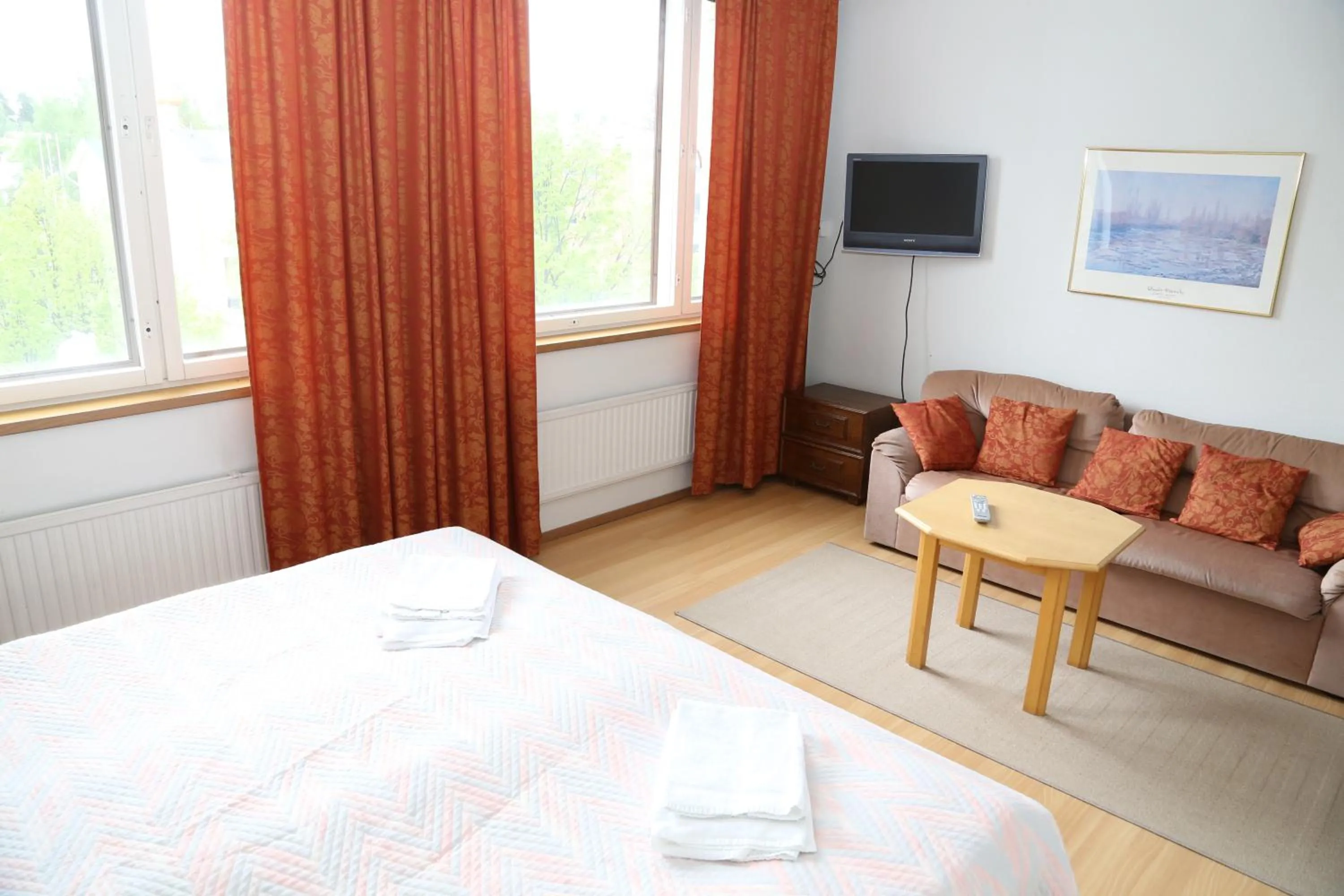 Day, Bed in Hotelli Iisalmen Seurahuone