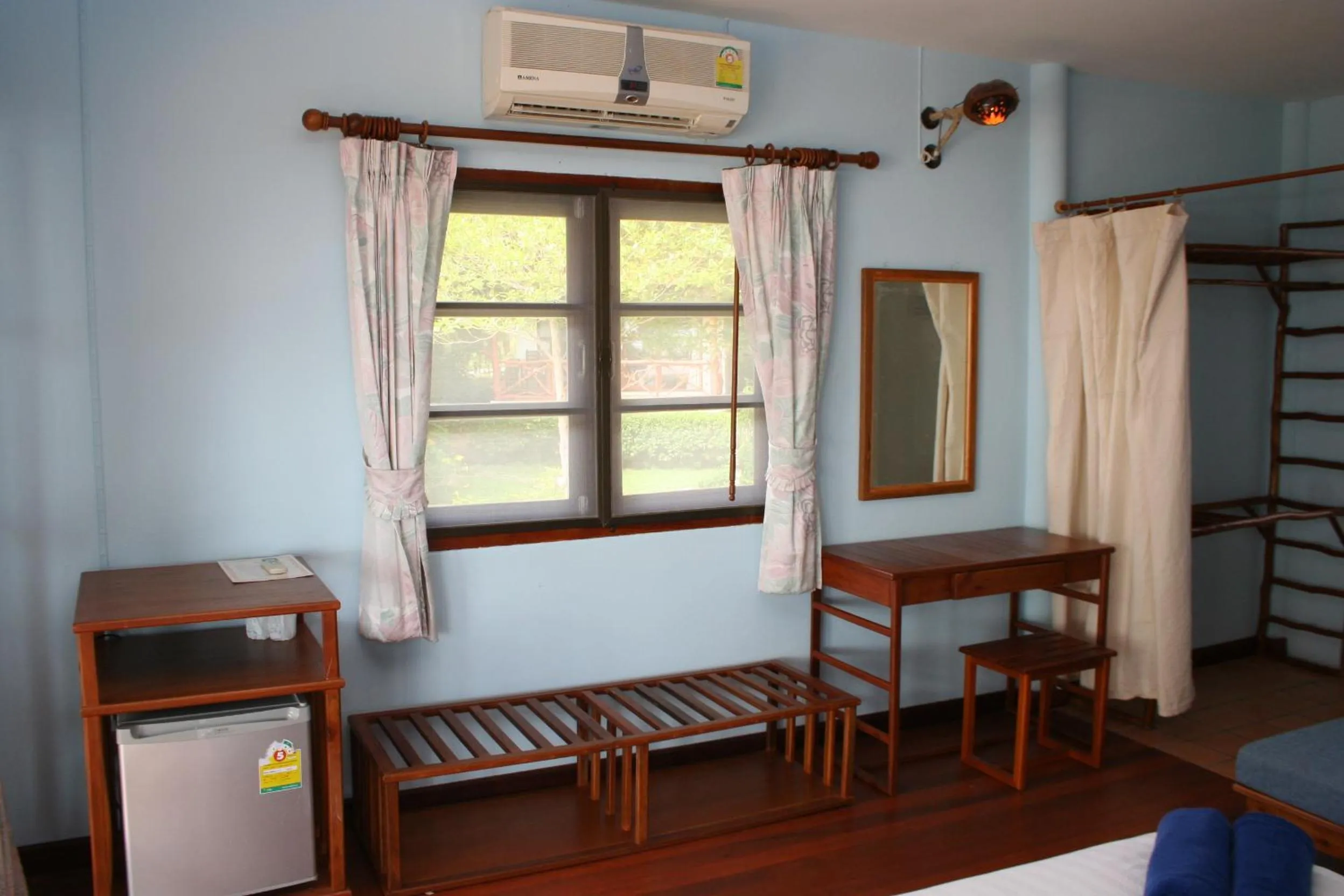 Decorative detail in Sea Scene Resort