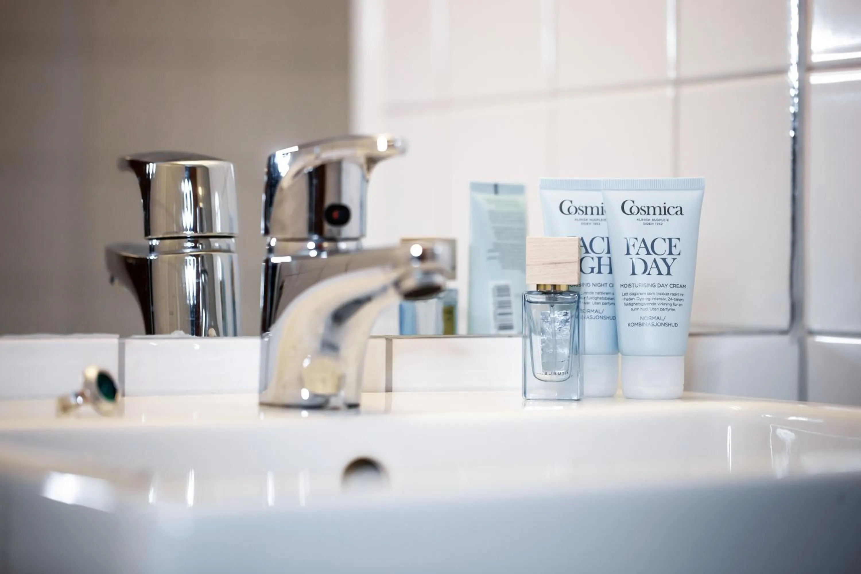 Bathroom in Lindstrøm Hotel