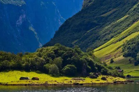 Natural landscape in Lindstrøm Hotel