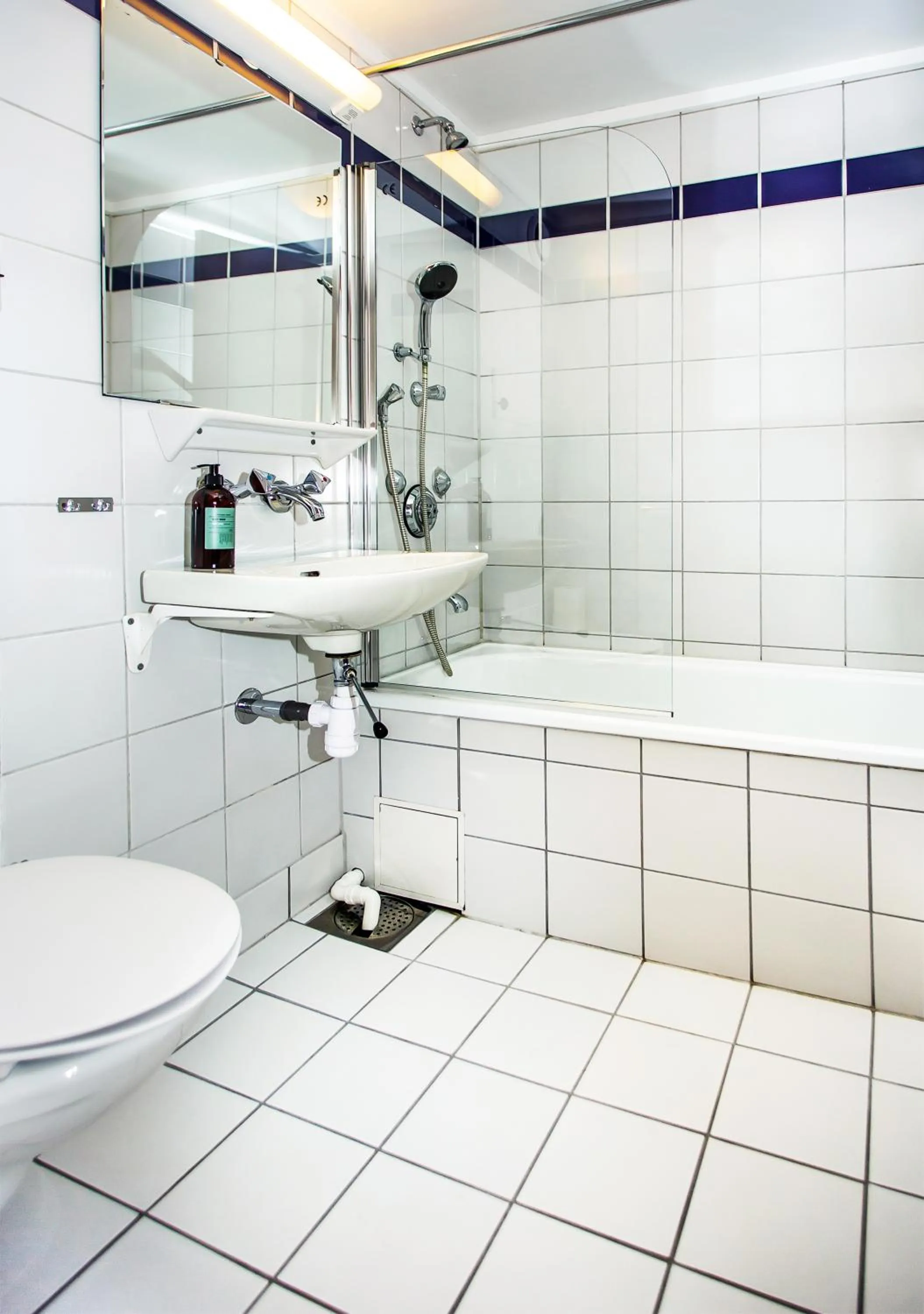 Bathroom in Lindstrøm Hotel