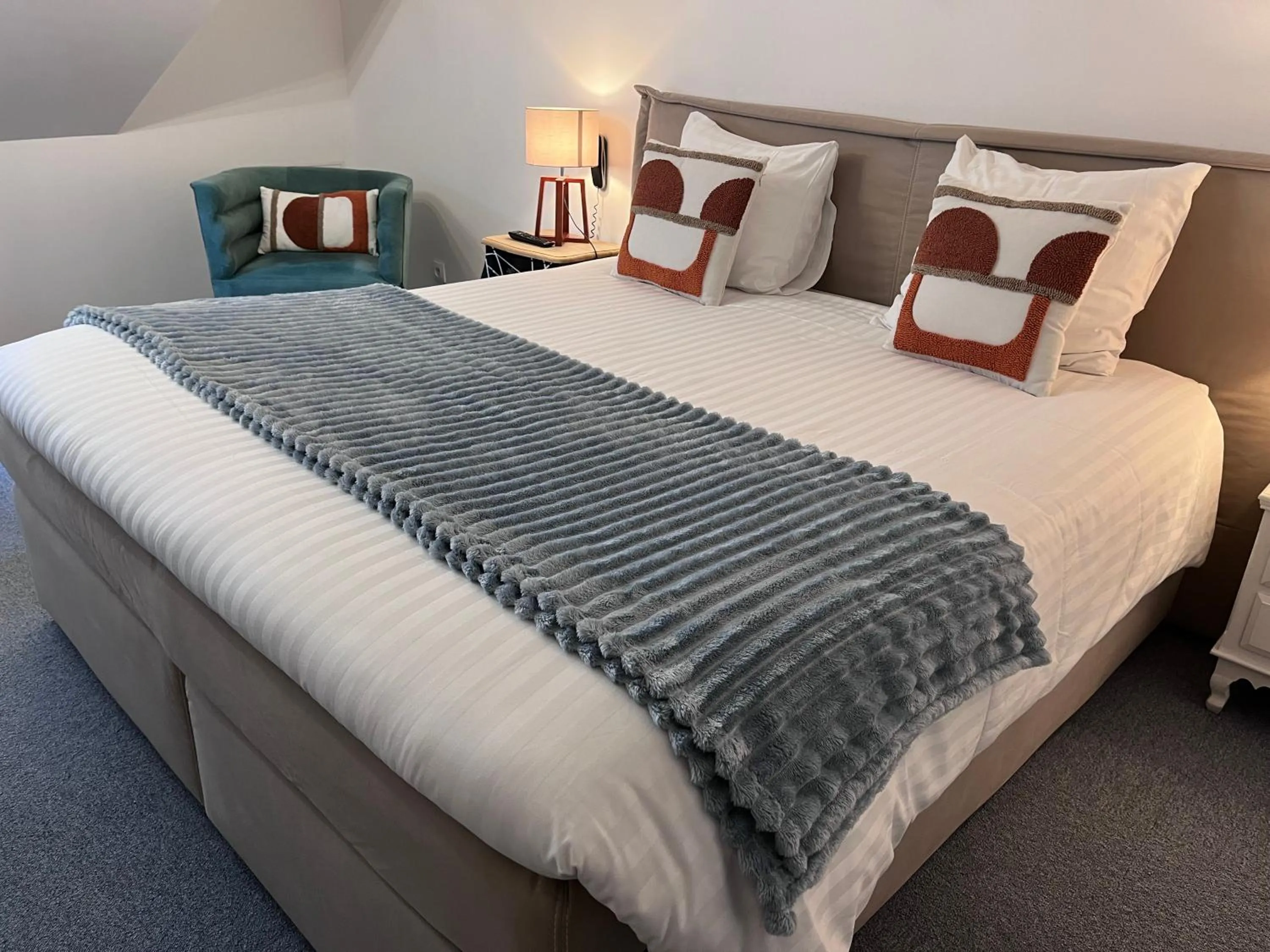 Bedroom, Bed in Hotel SPA Au Cheval Blanc