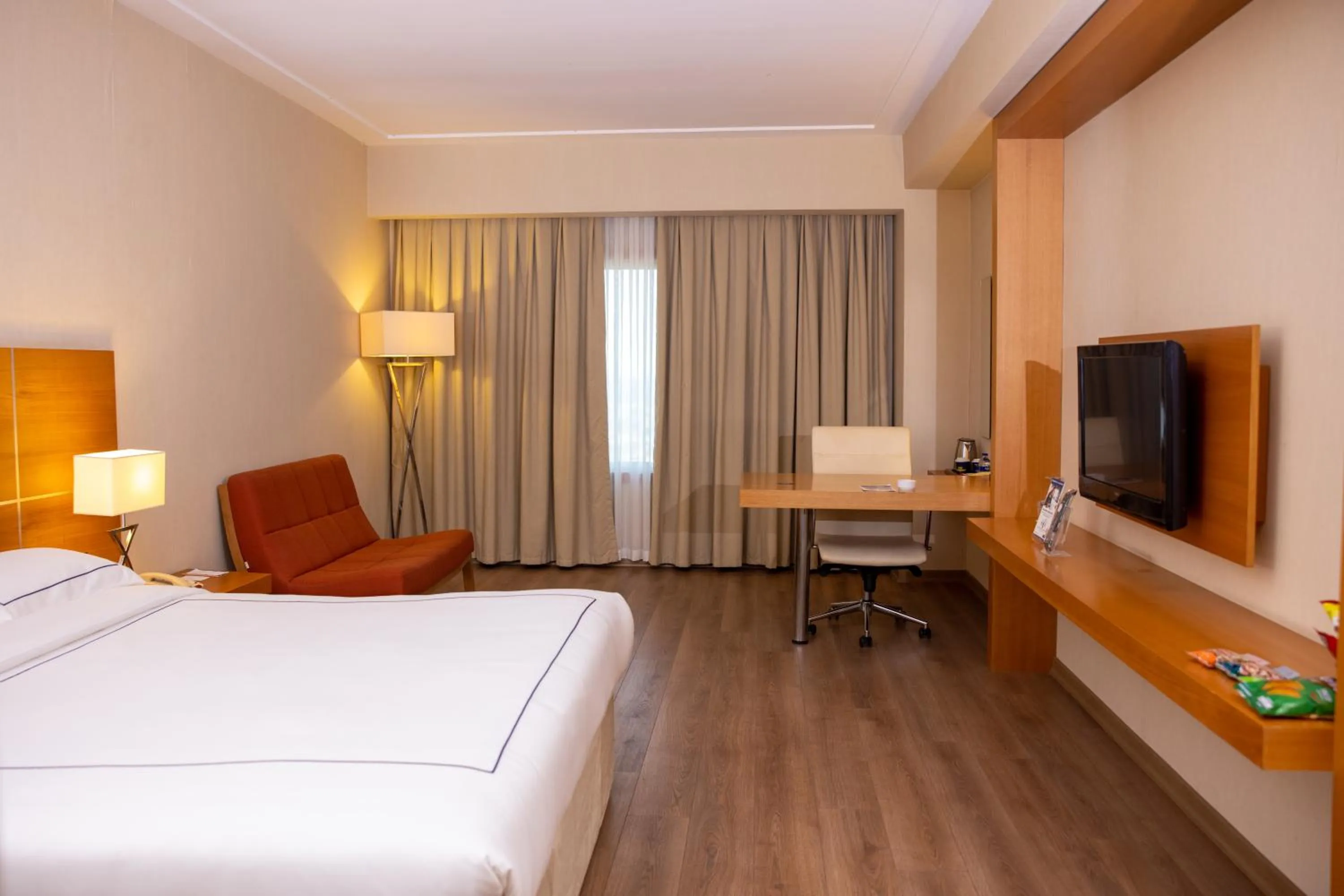 TV and multimedia, Bed in Anemon Kent İskenderun Otel
