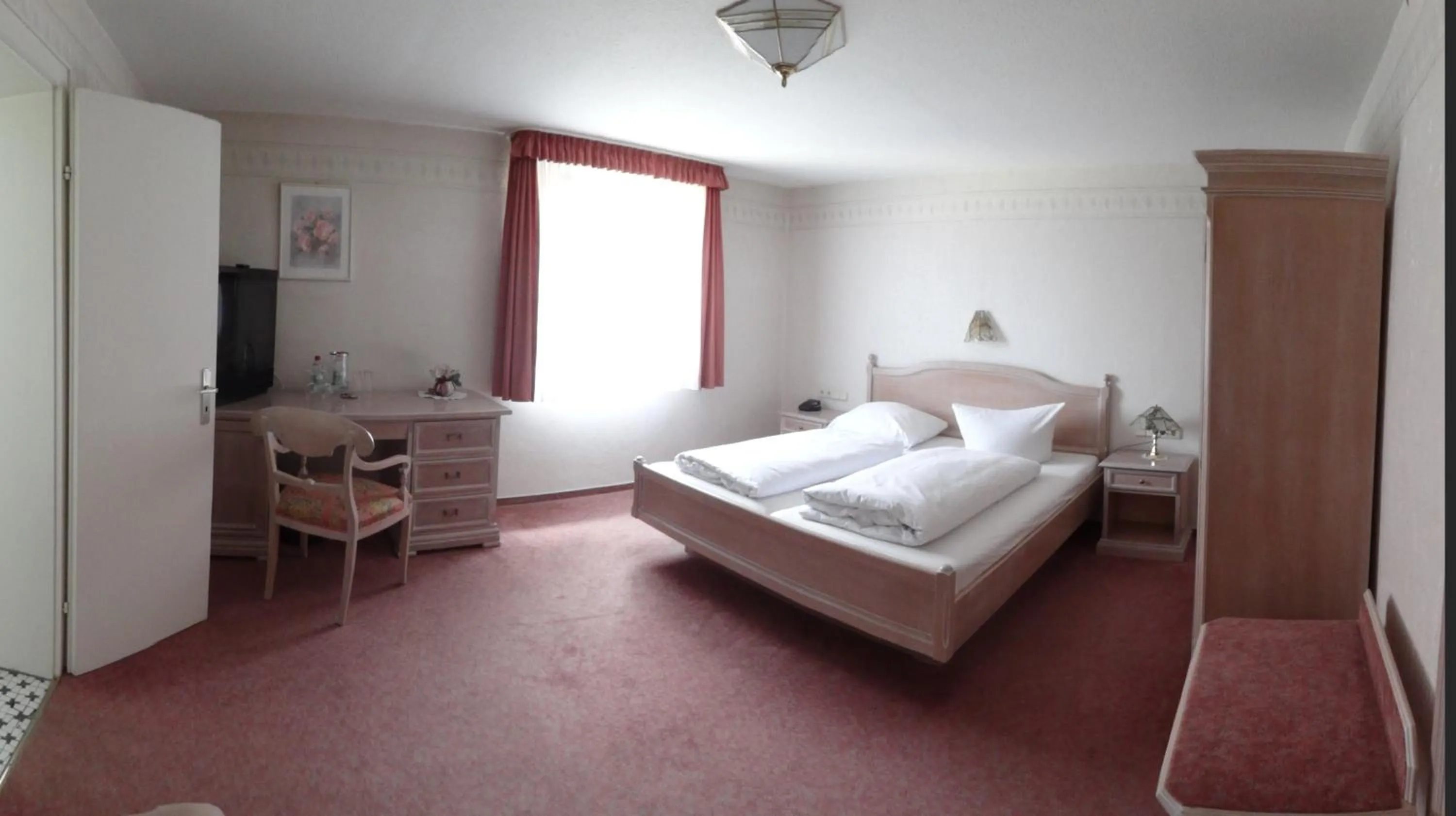 Day, Bed in Hotel Am Markt