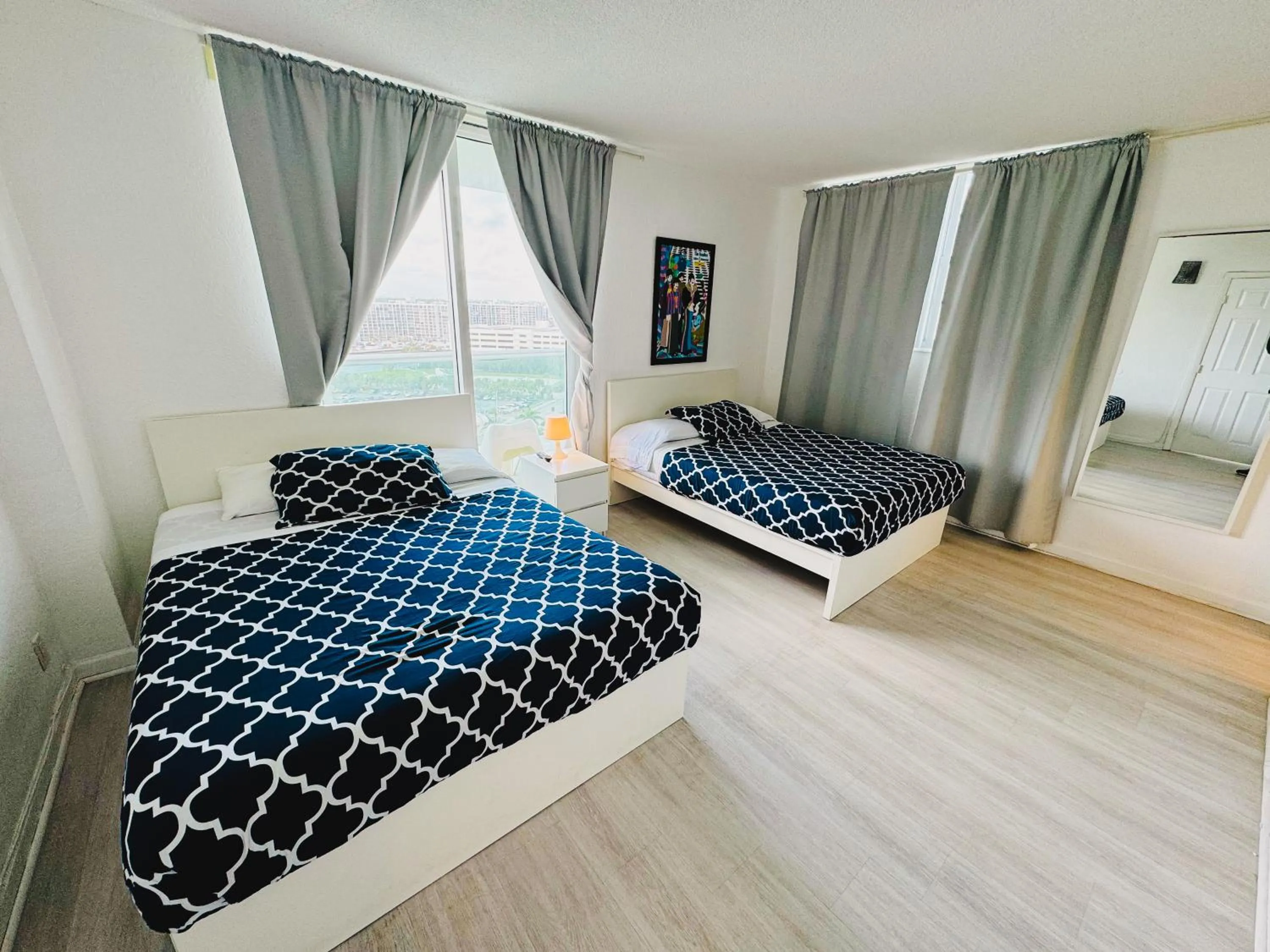 Bed in Hallandale Condo, Partial Ocean View Direct Beach and Pool Access Hollywood Beach