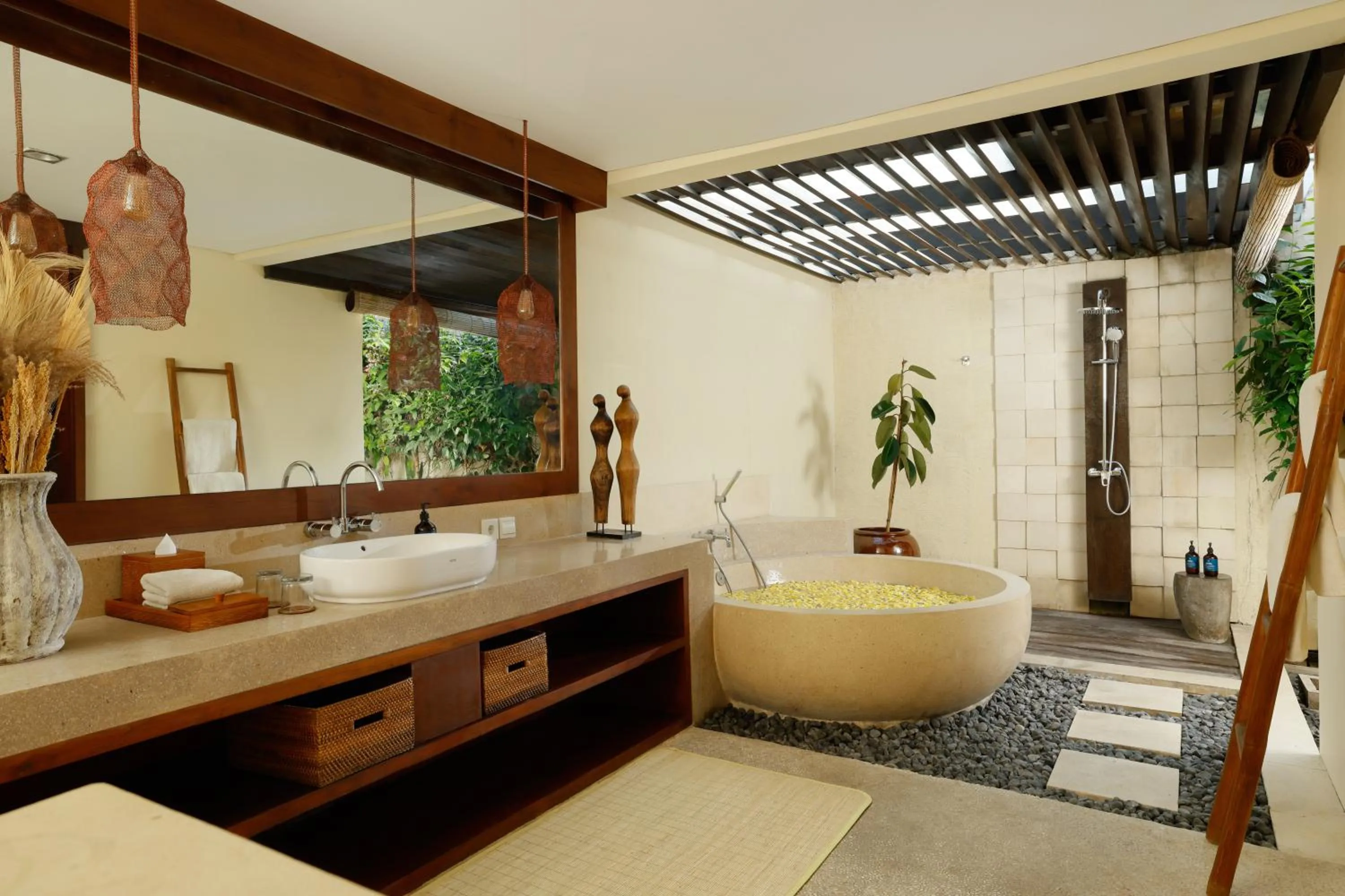 Bathroom in Villa Nelayan by Nakula