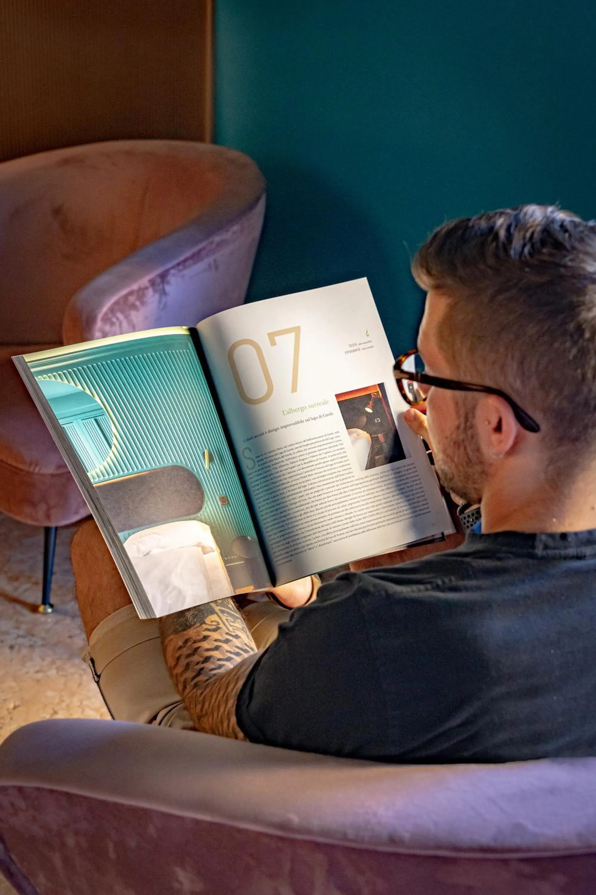 Communal lounge/ TV room in Hotel Miro'