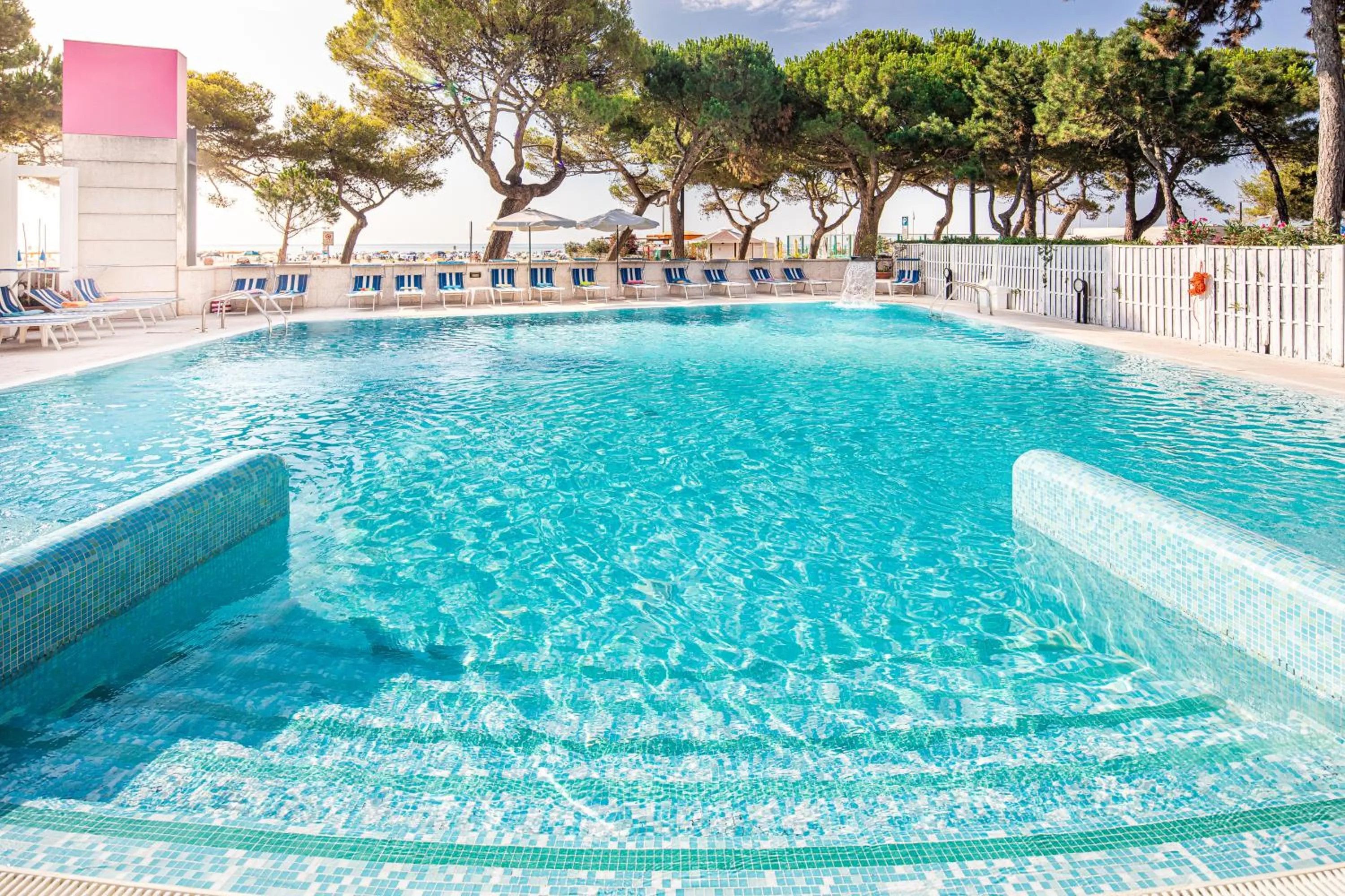 Swimming pool in Hotel Bristol