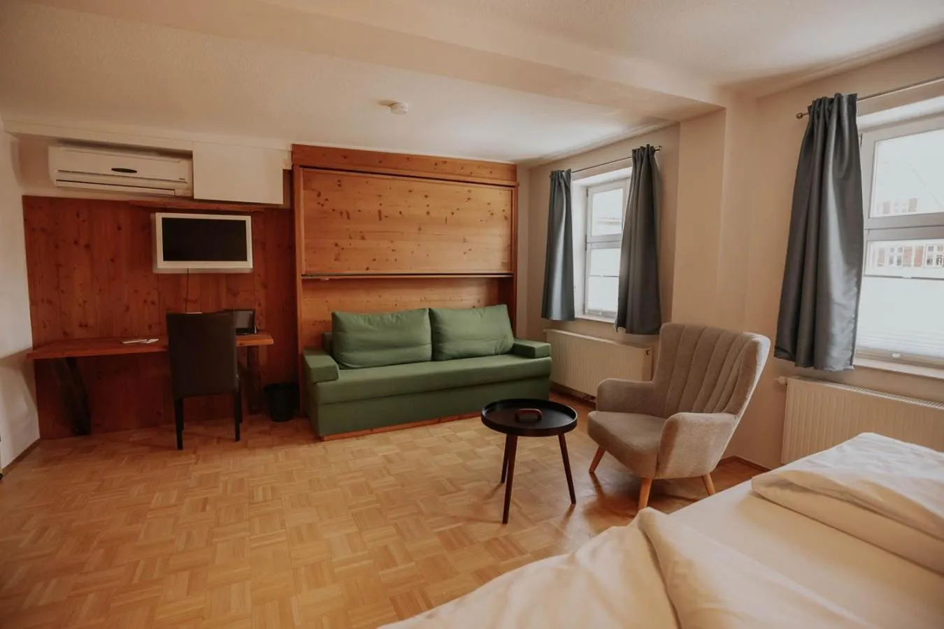 TV and multimedia, Bed in Hotel Gasthaus zur Sonne