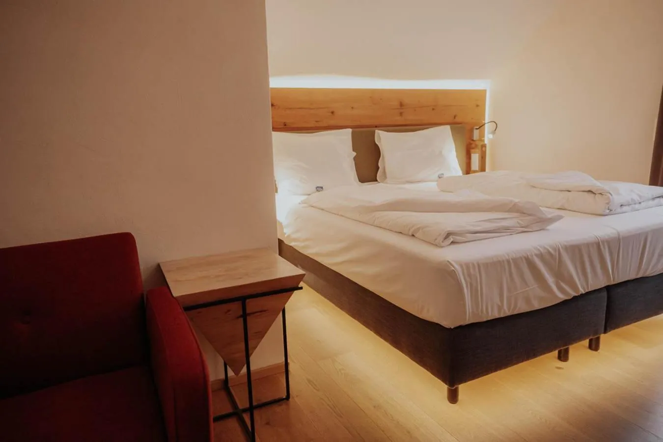 Photo of the whole room, Bed in Hotel Gasthaus zur Sonne