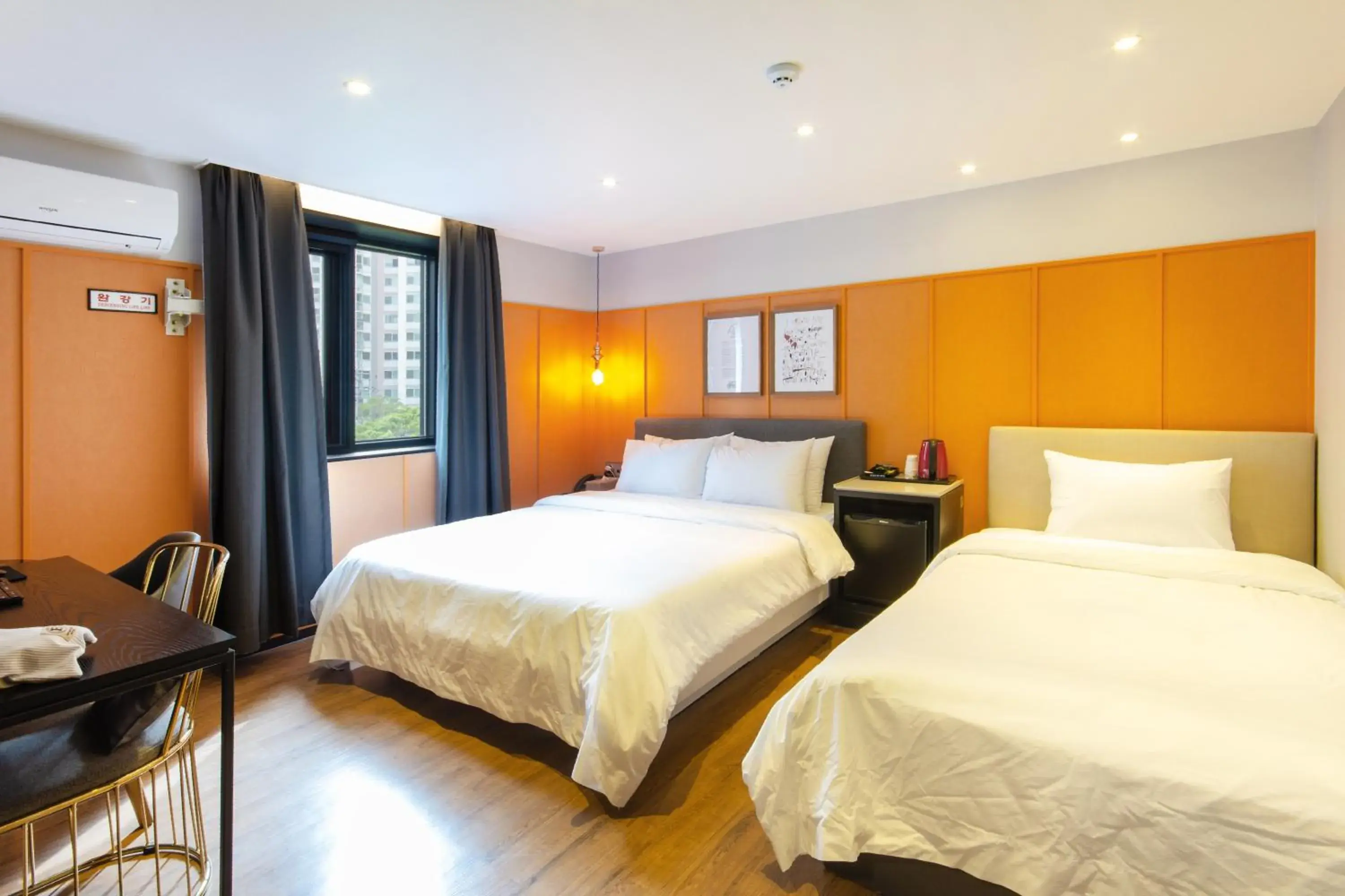 Deluxe Twin Room in 브라운도트호텔 센텀시티 벡스코점 Deluxe Twin Room in 브라운도트호텔 센텀시티 벡스코점