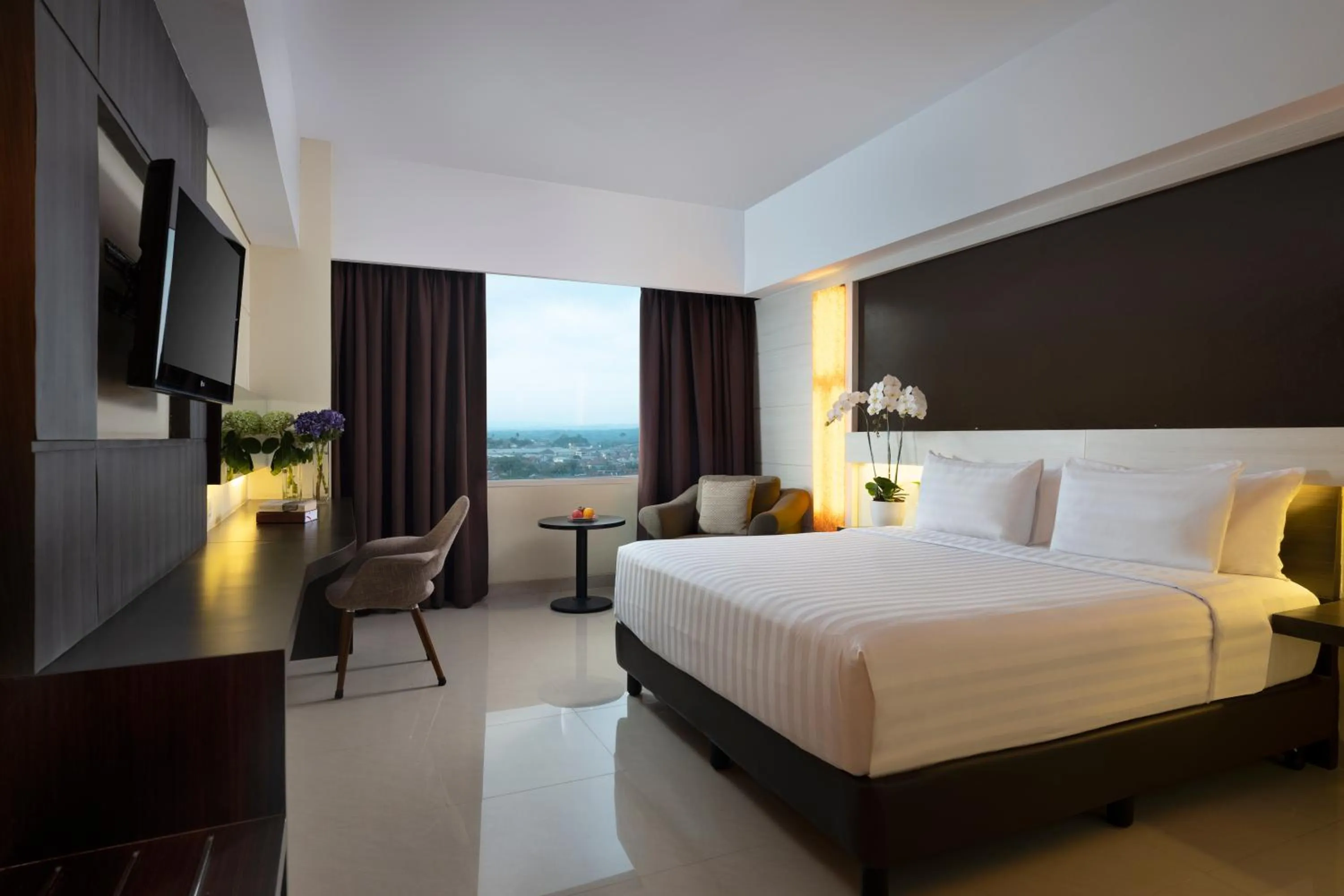 Bedroom, Bed in Atria Hotel Magelang