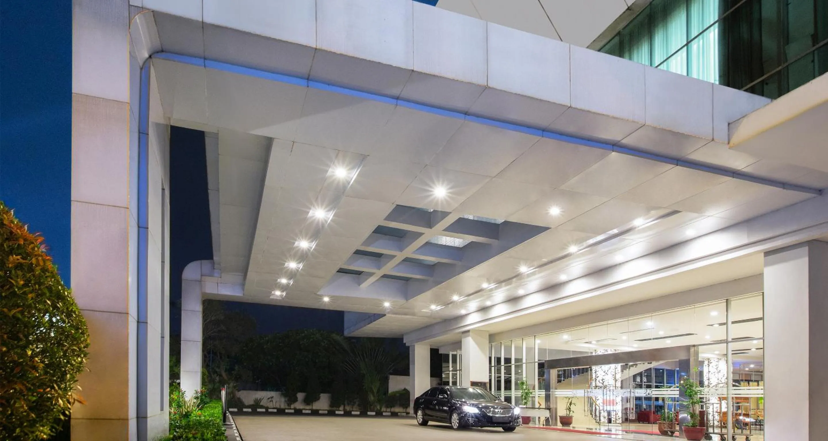 Facade/entrance in Atria Hotel Magelang