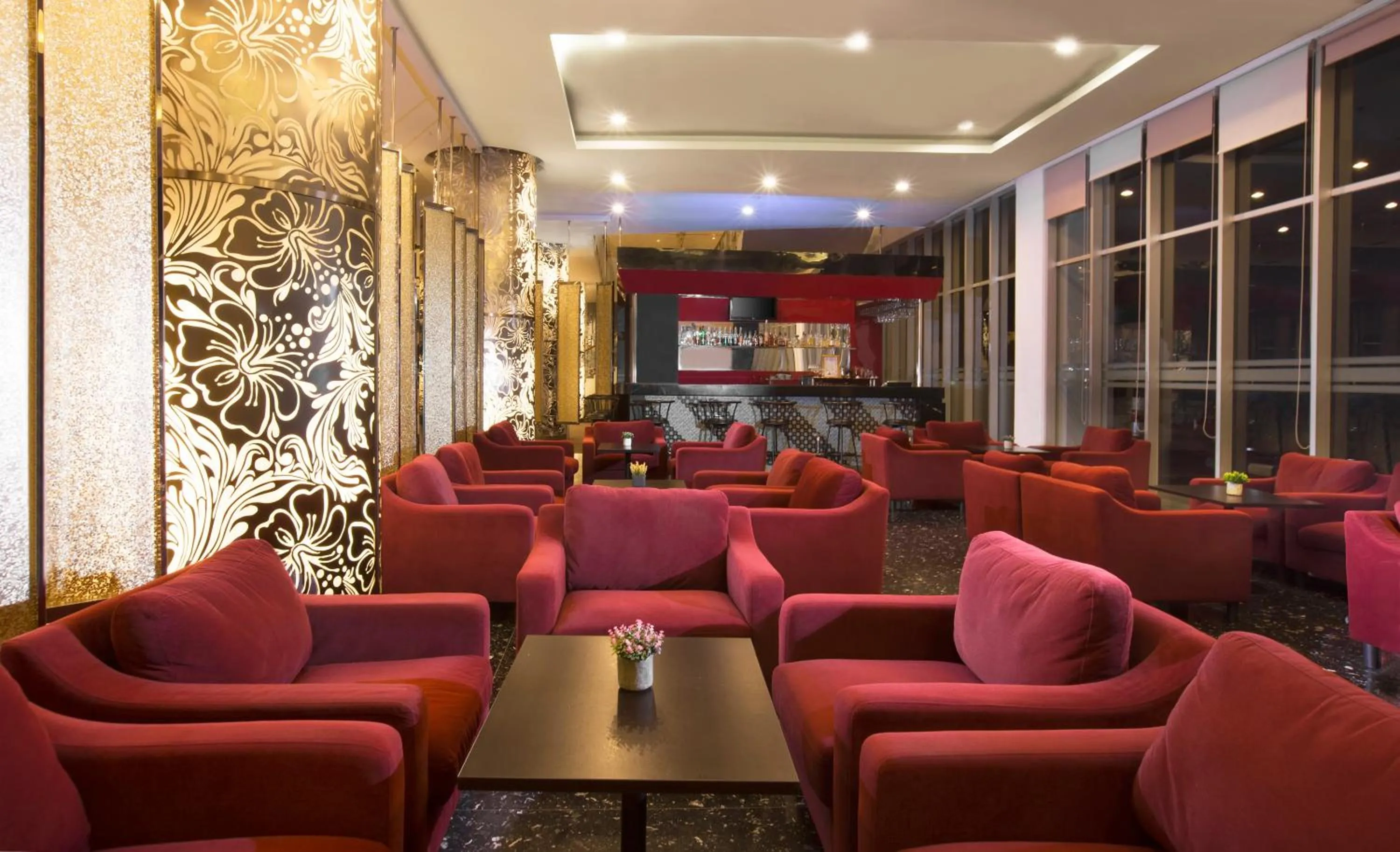 Lounge or bar in Atria Hotel Magelang