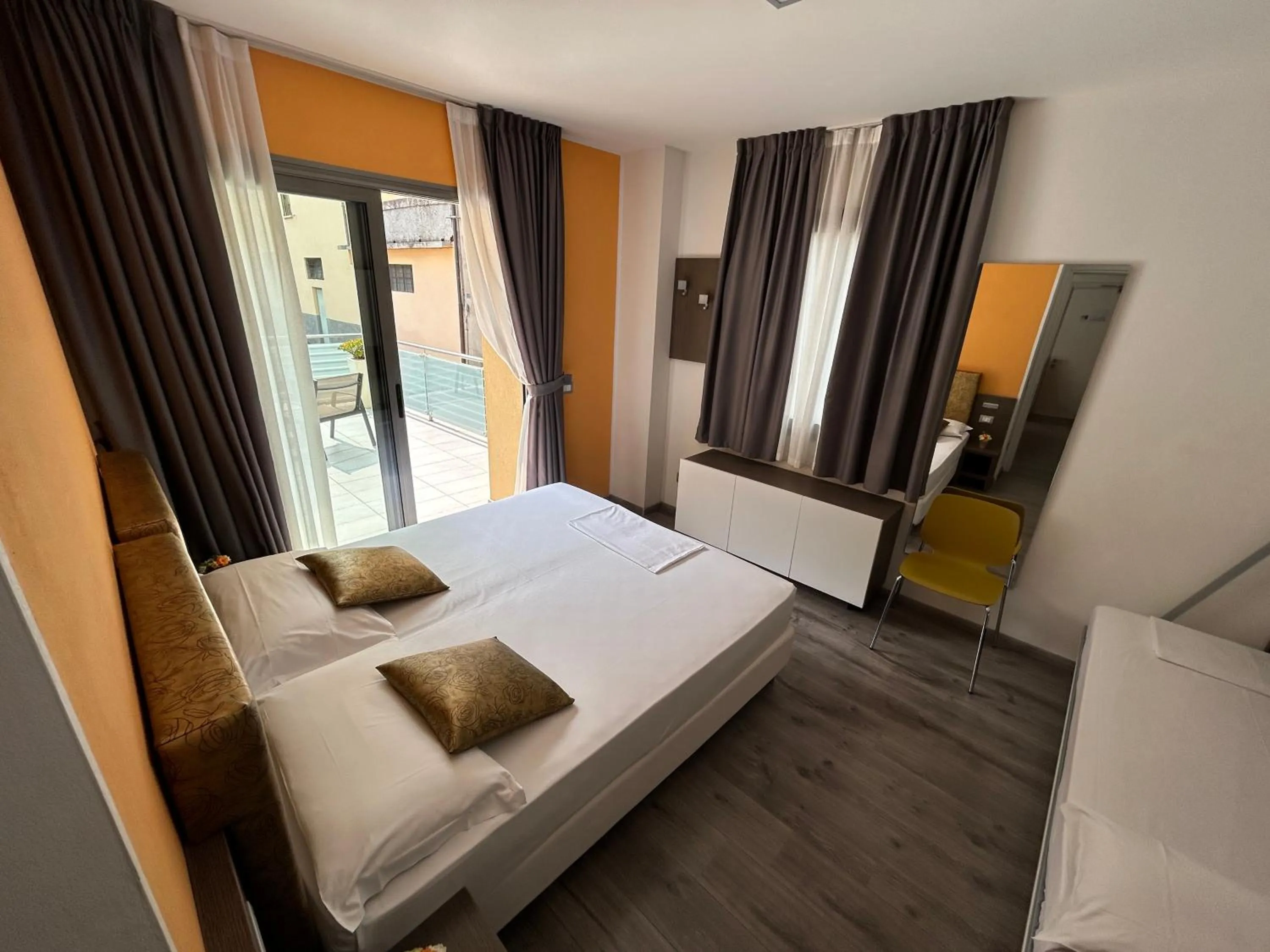 Bedroom, Bed in Gardesana Active Apartments