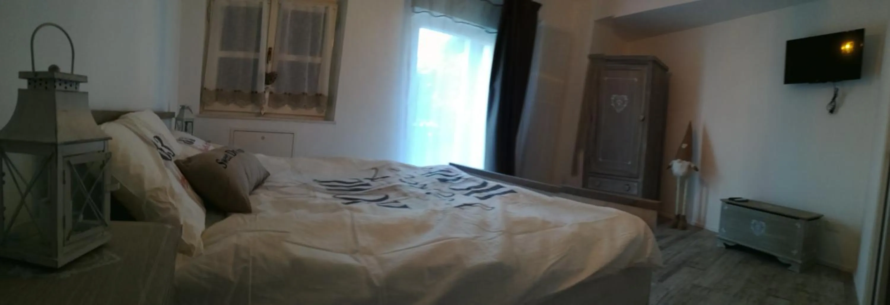 Photo of the whole room, Bed in DOLCE DORMIRE