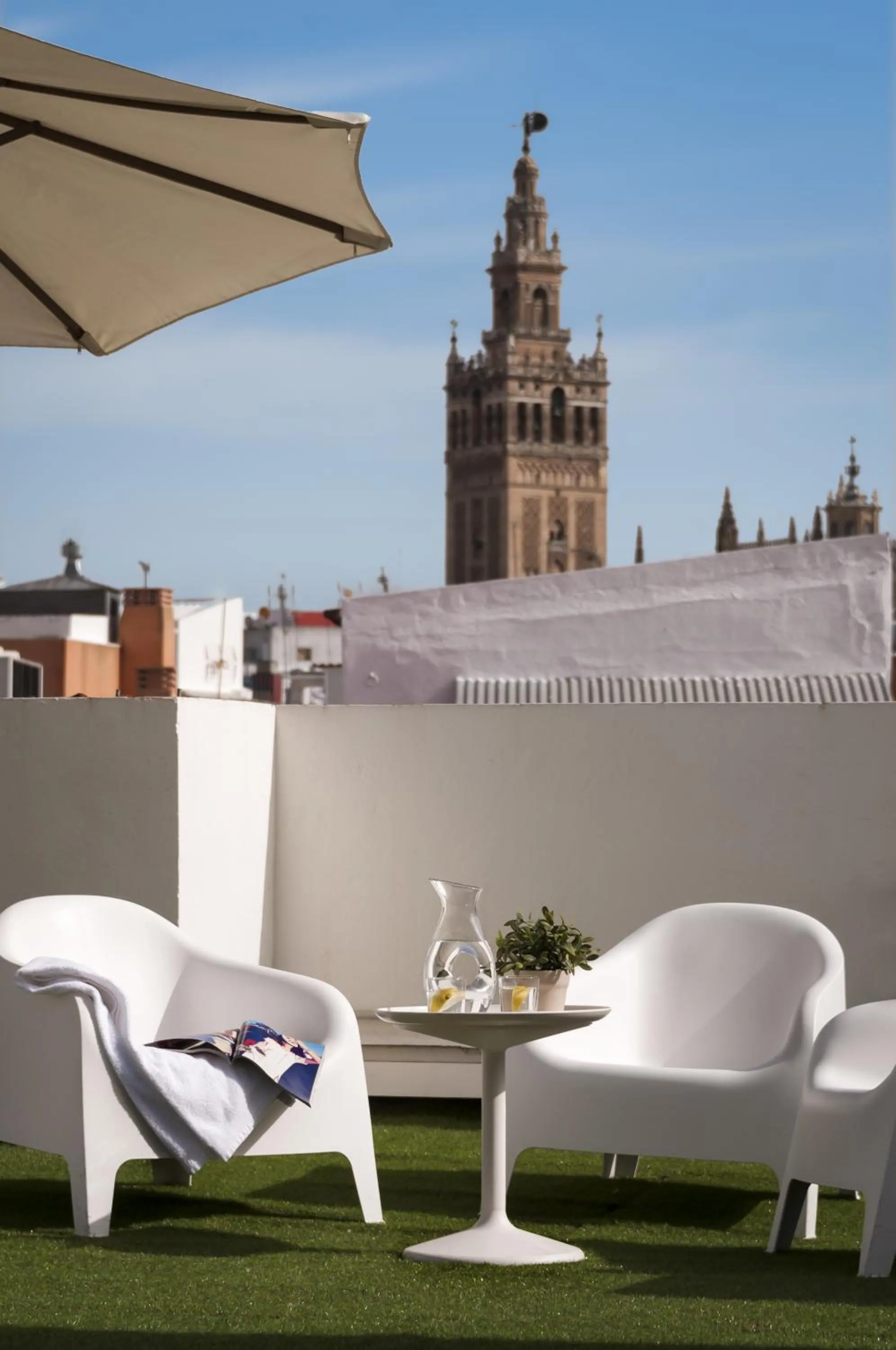 View (from property/room) in Suites Sevilla Plaza