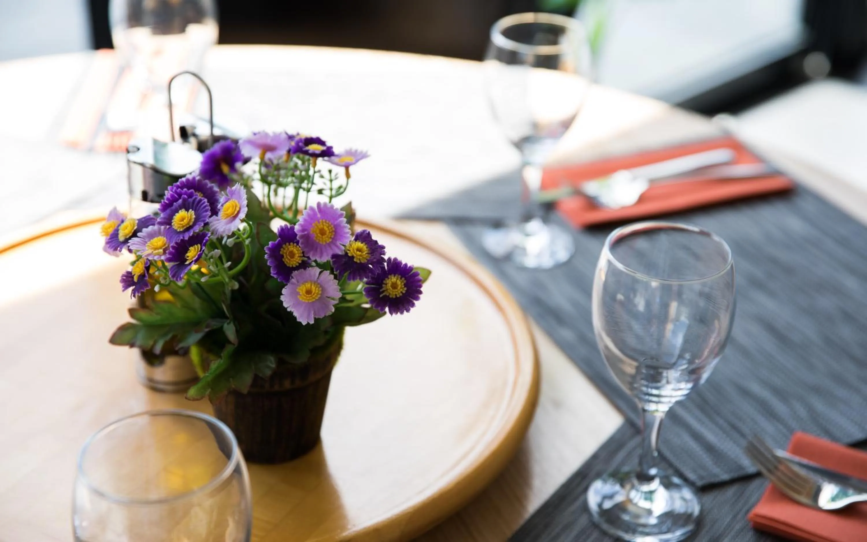 Restaurant/places to eat in Hôtel Le Bellevue