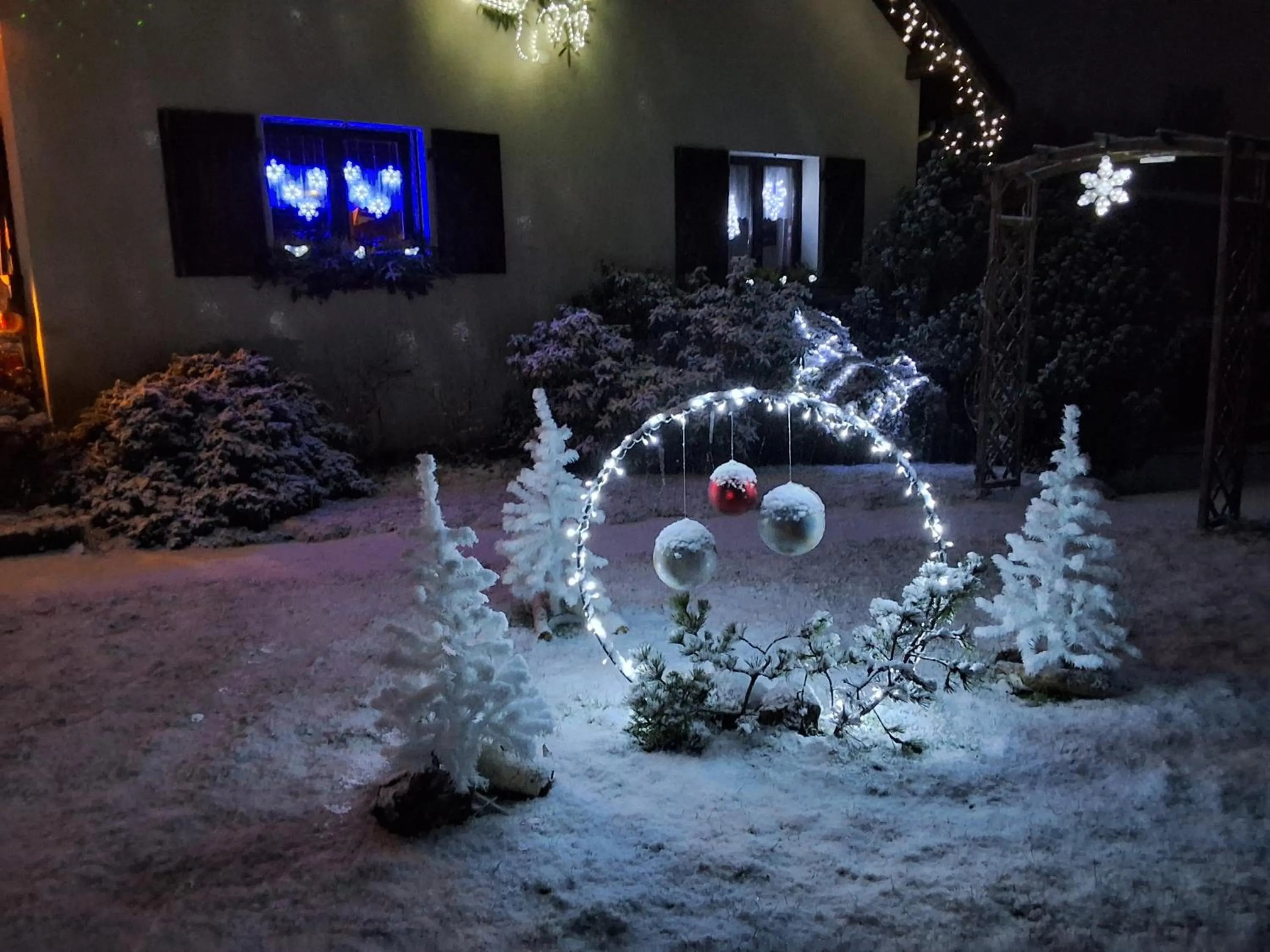 Property building in Le Clos Pré