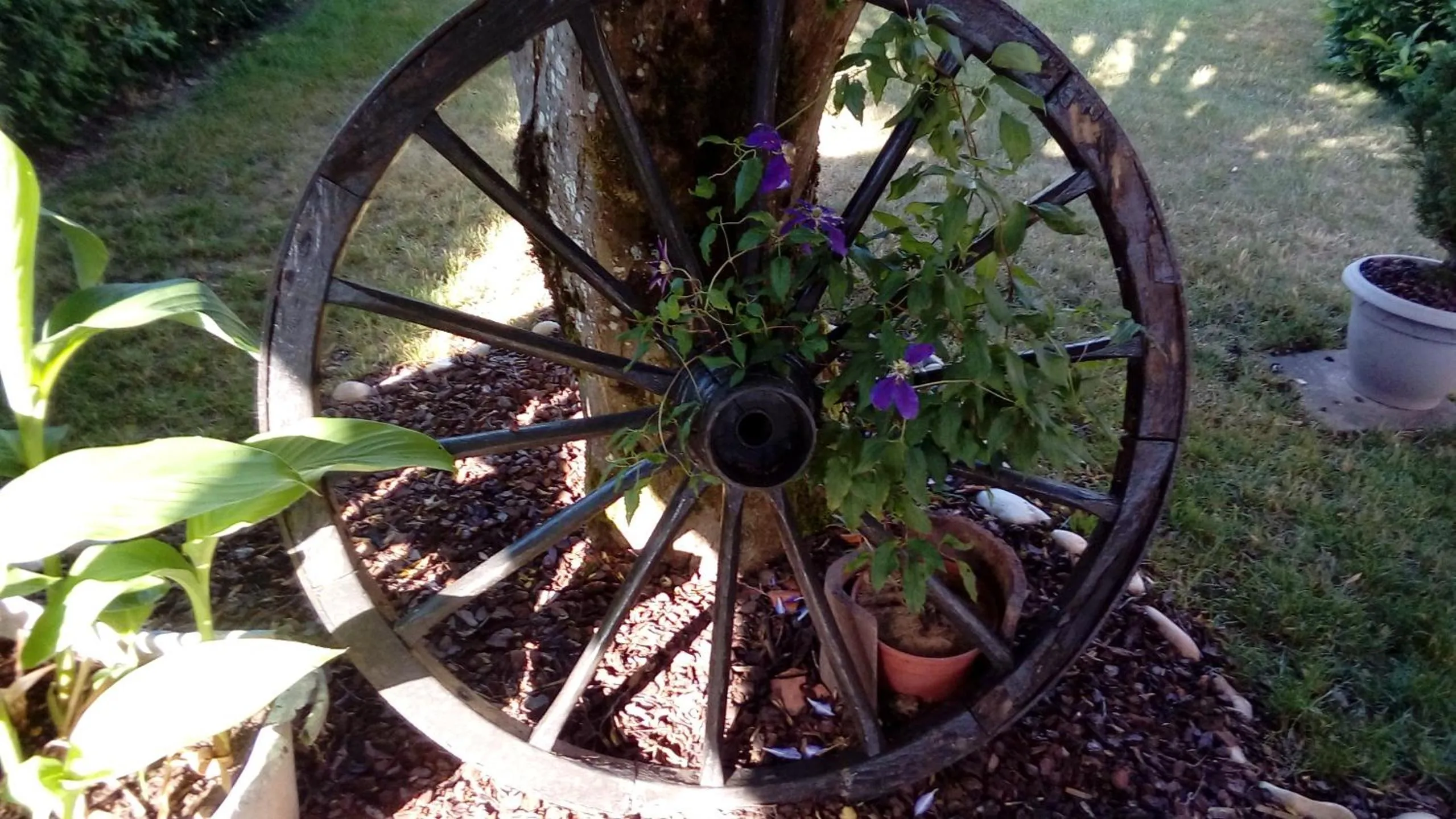 Decorative detail in Le Clos Pré