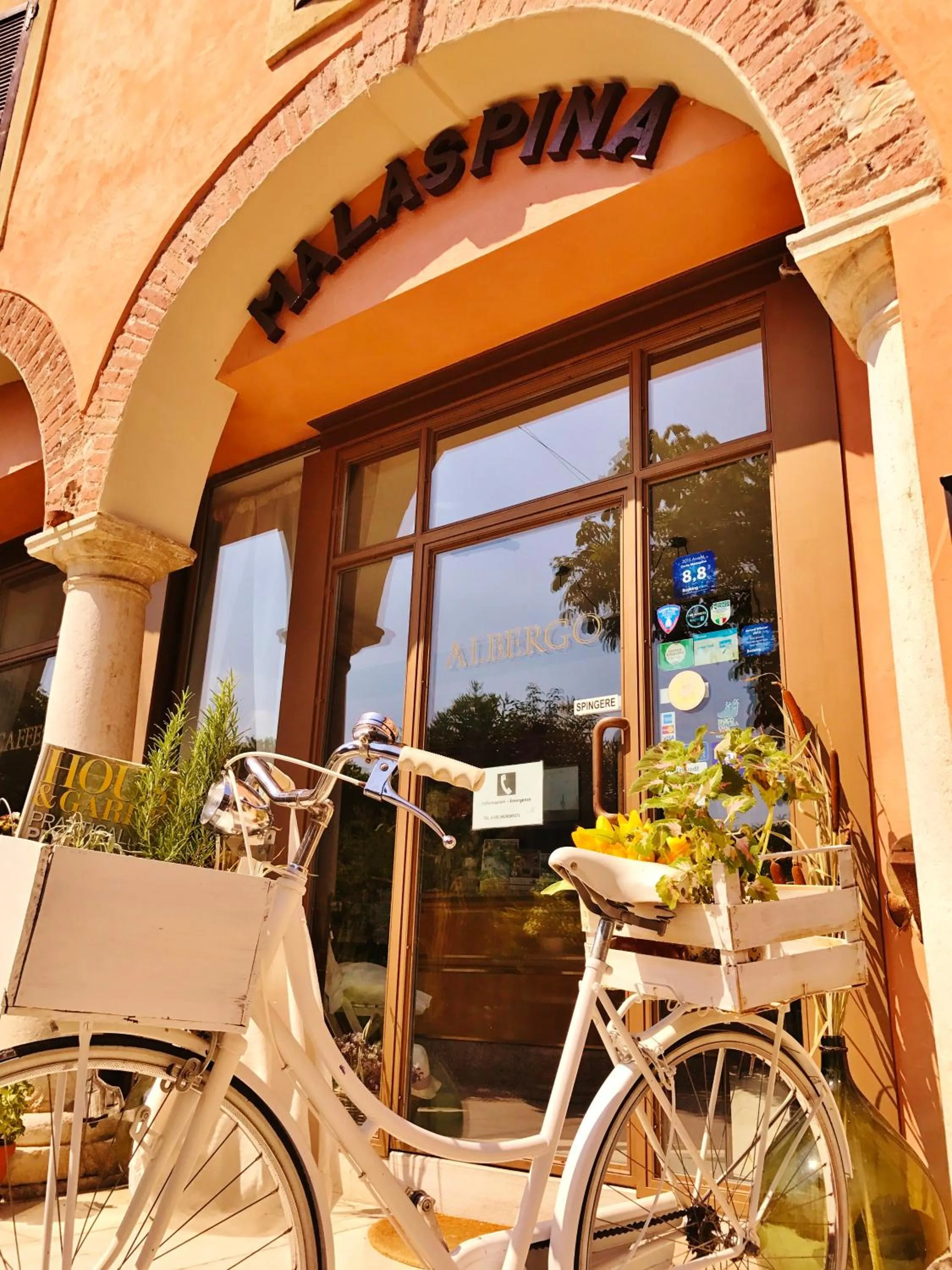 Facade/entrance in Boutique Hotel Corte Malaspina