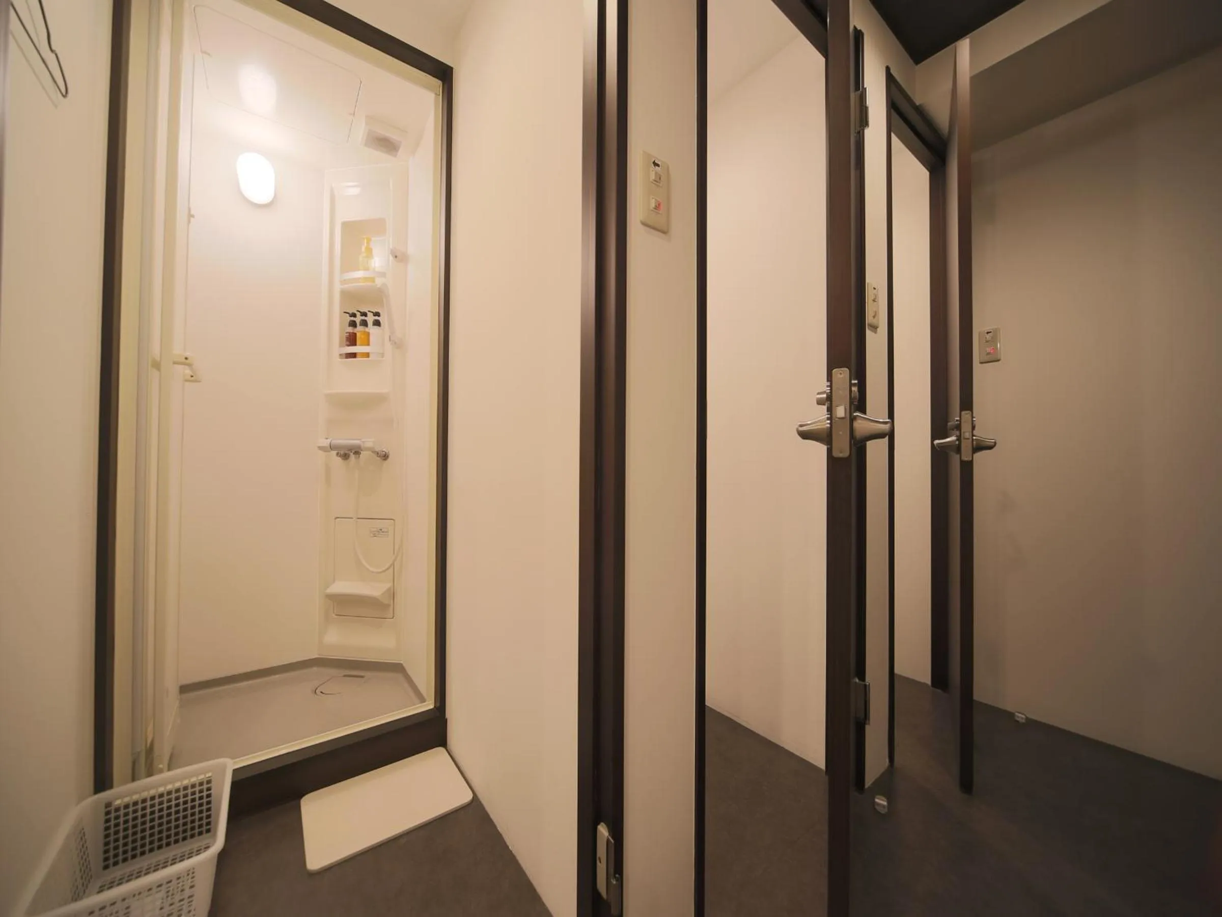 Shower in Setouchi Mangetsuso