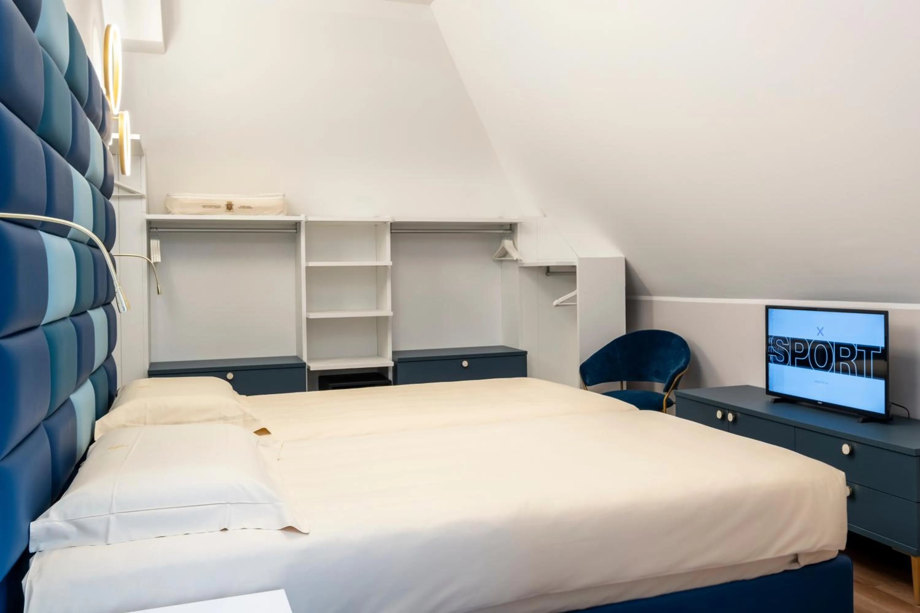 Bed in Residence Carl&Do