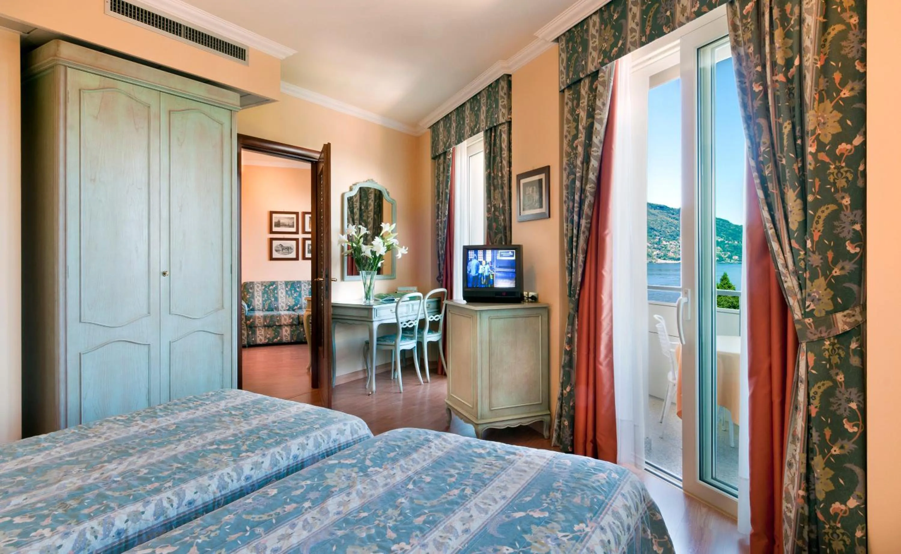 Bedroom, Bed in Residence Carl&Do