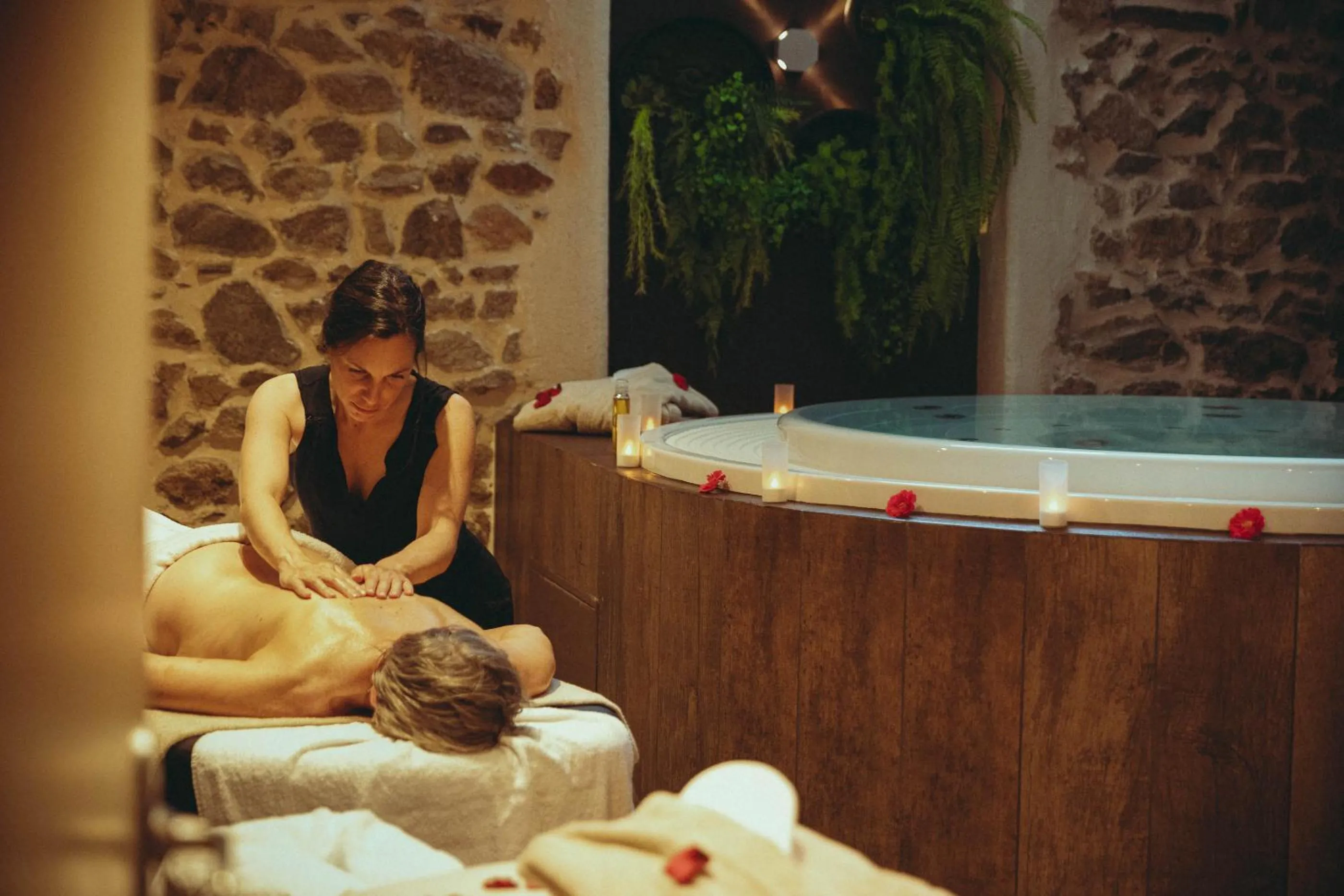 Massage in Auberge de Clochemerle - Spa & Restaurant gastronomique étoilé