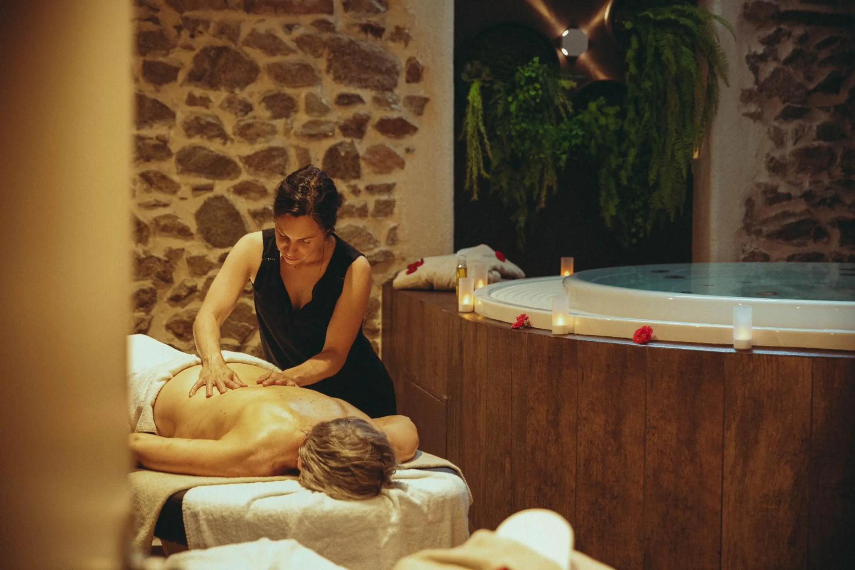 Massage in Auberge de Clochemerle - Spa & Restaurant gastronomique étoilé