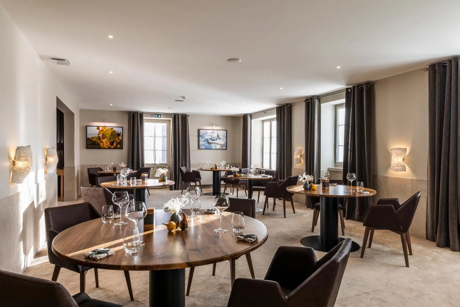 Restaurant/places to eat in Auberge de Clochemerle - Spa & Restaurant gastronomique étoilé