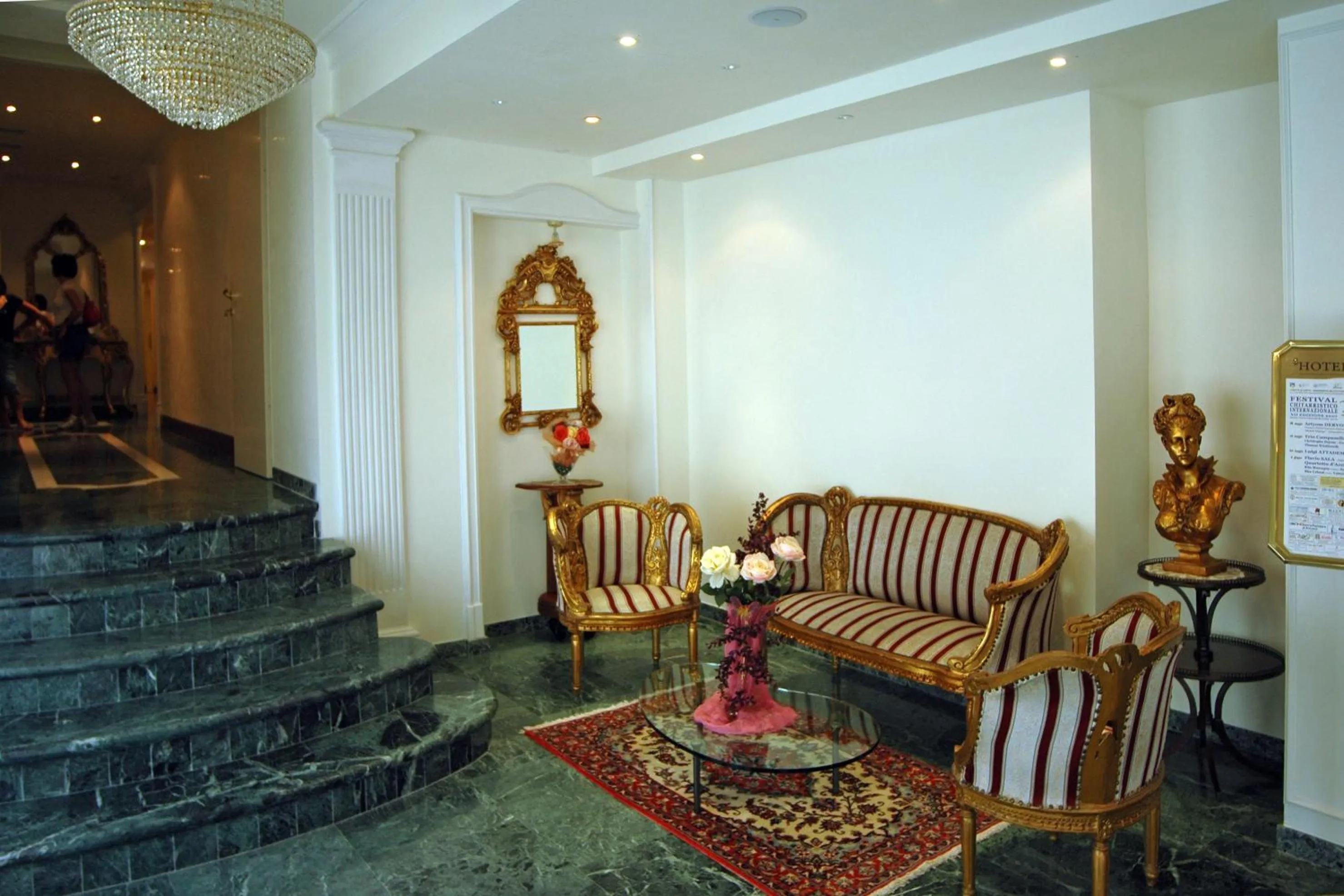 Lobby or reception in Hotel Globus, Sure Hotel Collection by Best Western