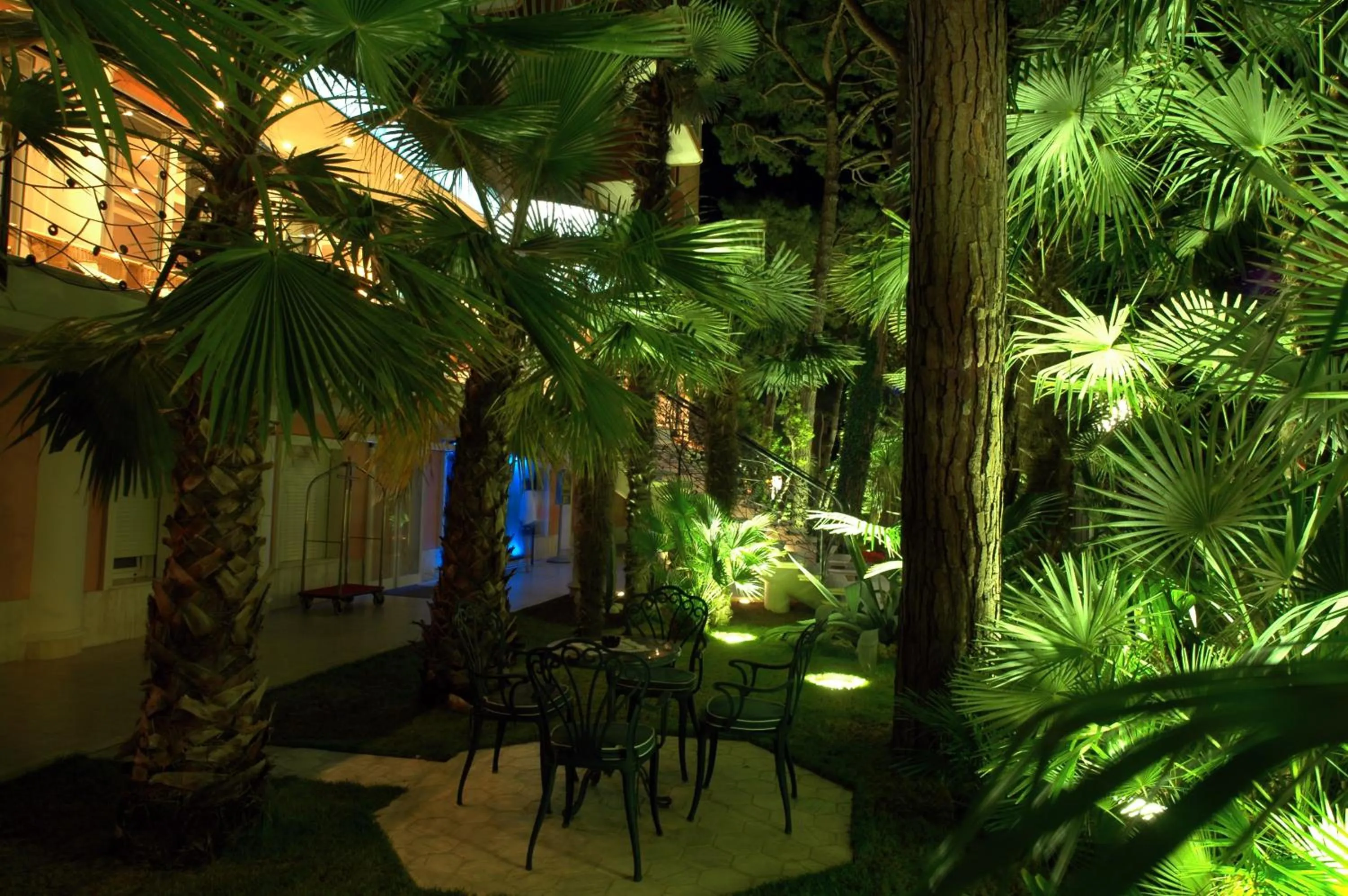 Garden in Hotel Globus, Sure Hotel Collection by Best Western