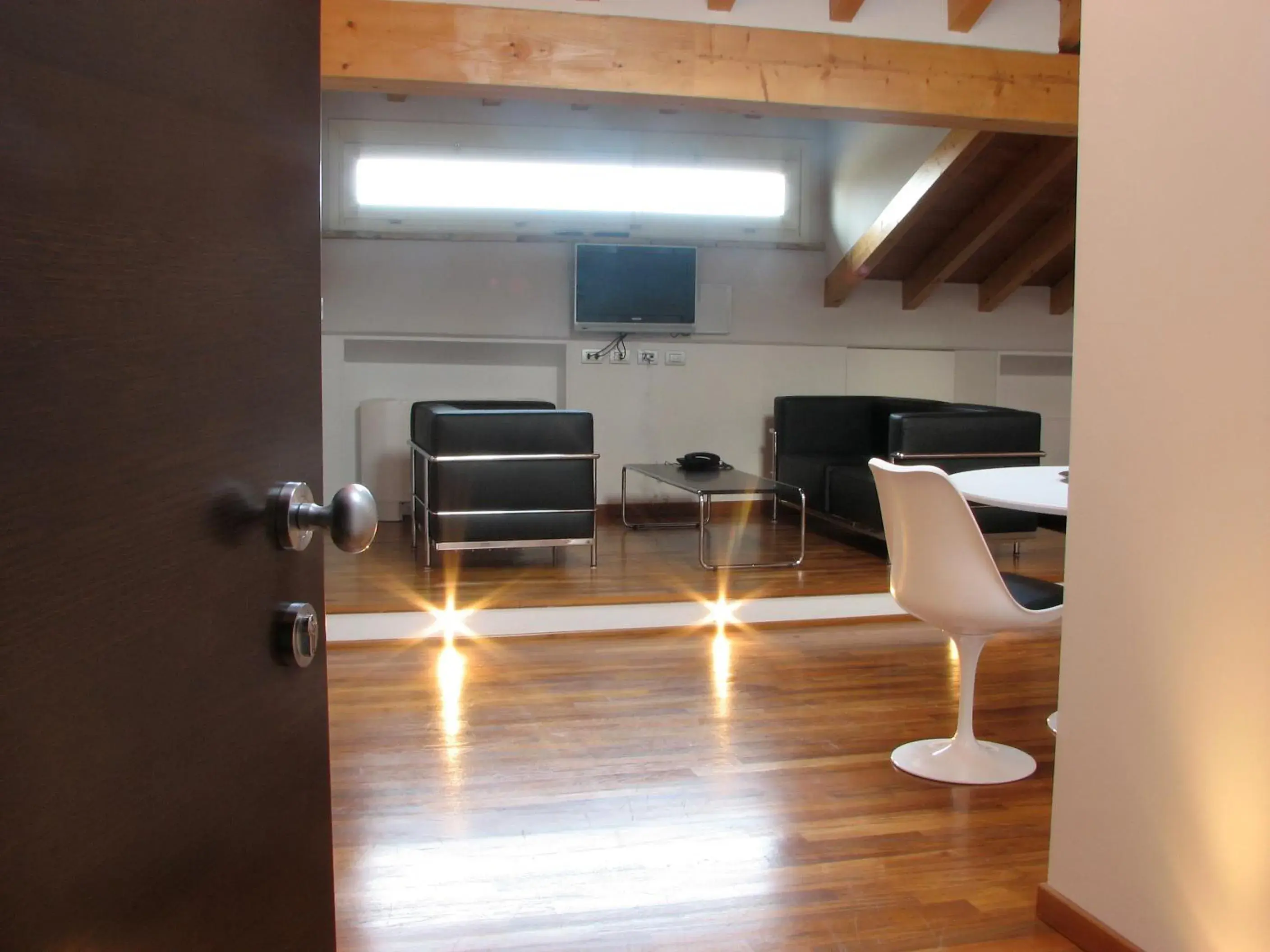 Deluxe Suite - Attic in Parizzi Suites & Restaurant Deluxe Suite - Attic in Parizzi Suites & Restaurant