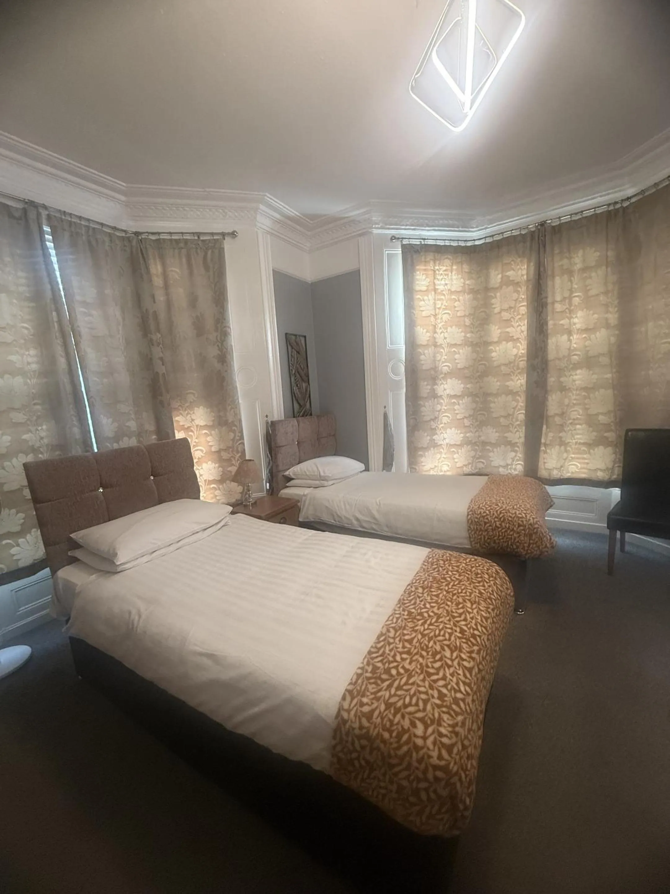 Bedroom, Bed in Diamonds Villa near York Hospital