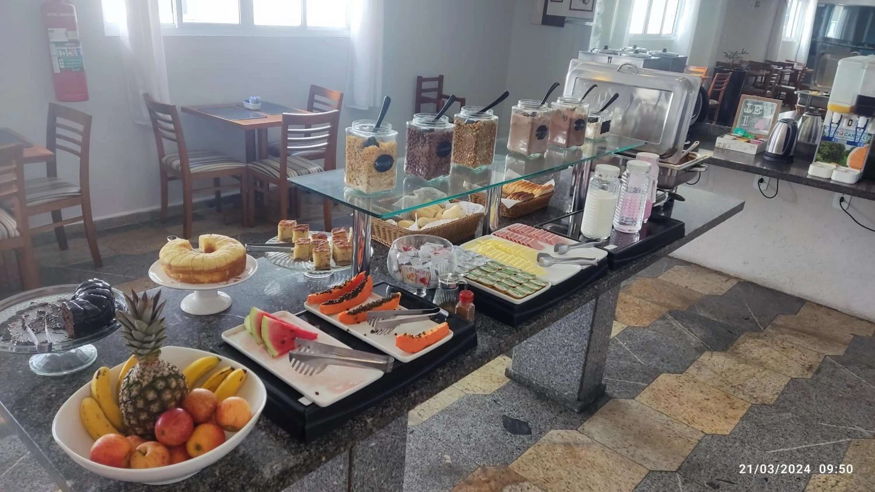 Buffet breakfast in Hotel Imperador