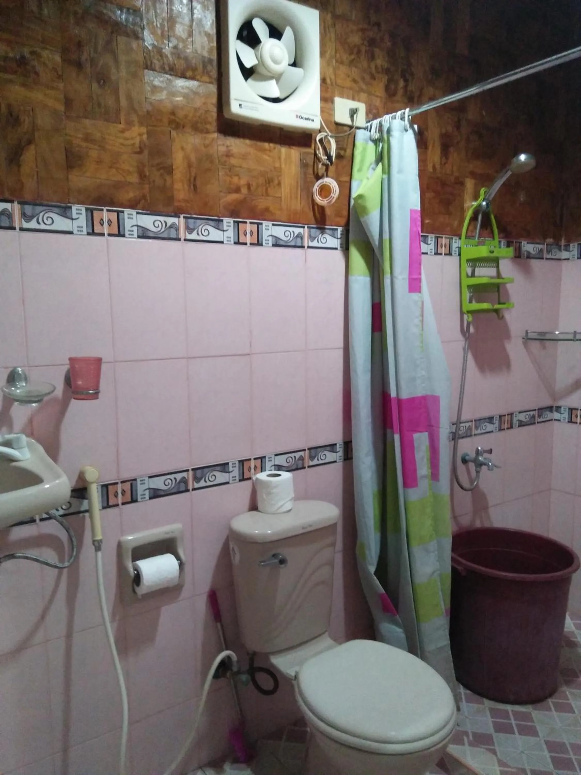 Shower in Villa Corrales Homestay