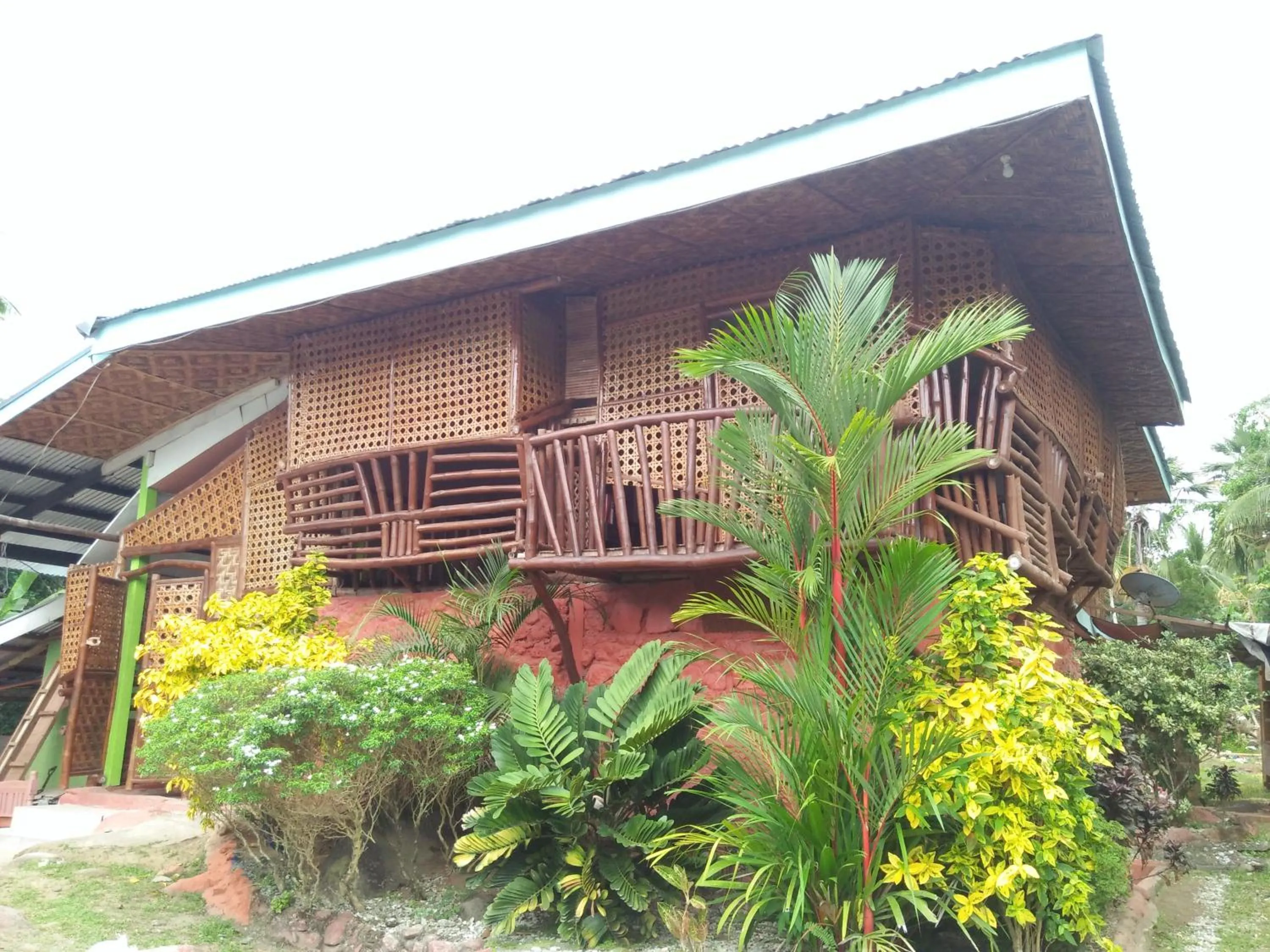 Property building in Villa Corrales Homestay