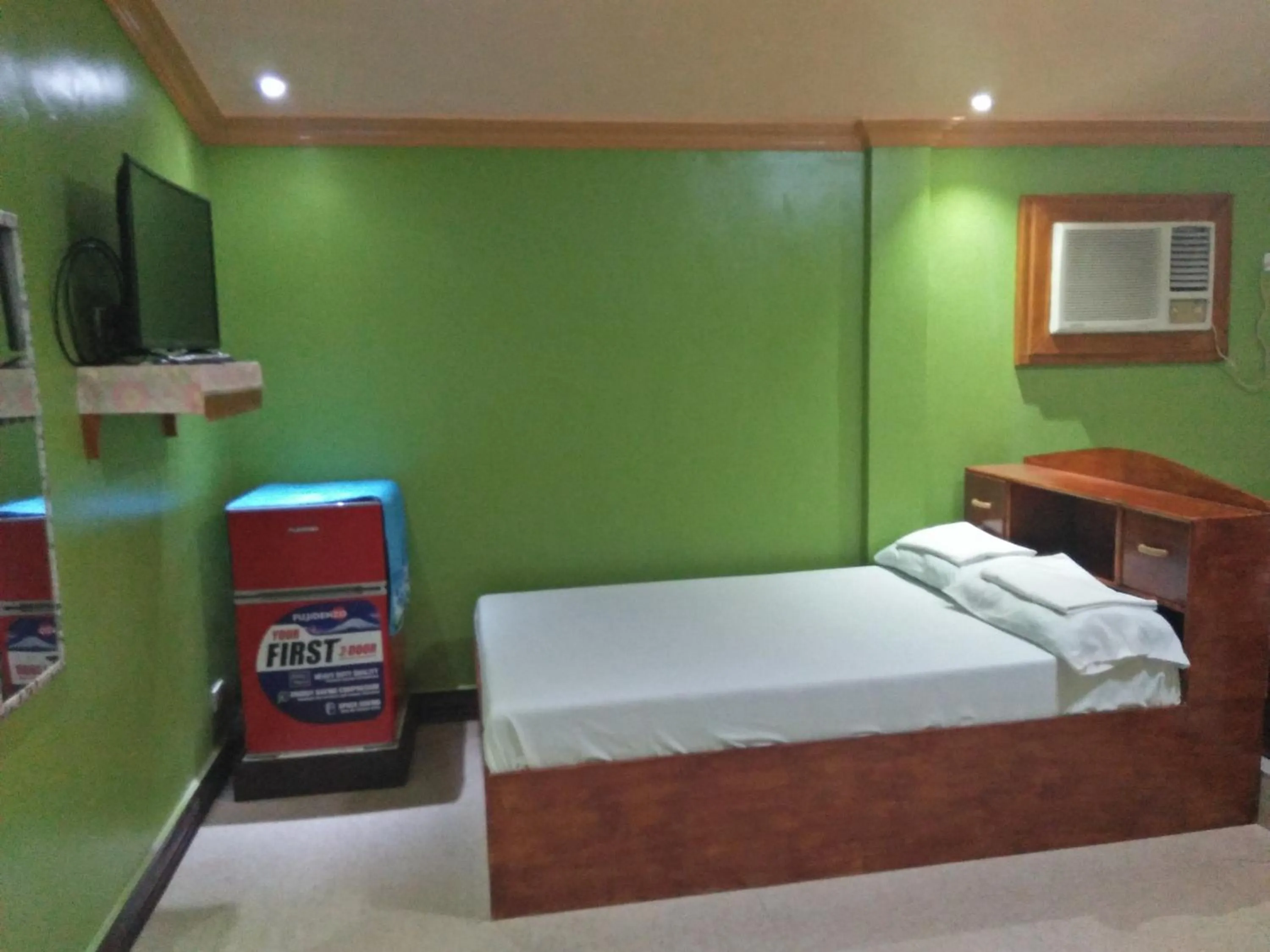 Bedroom, Bed in Villa Corrales Homestay