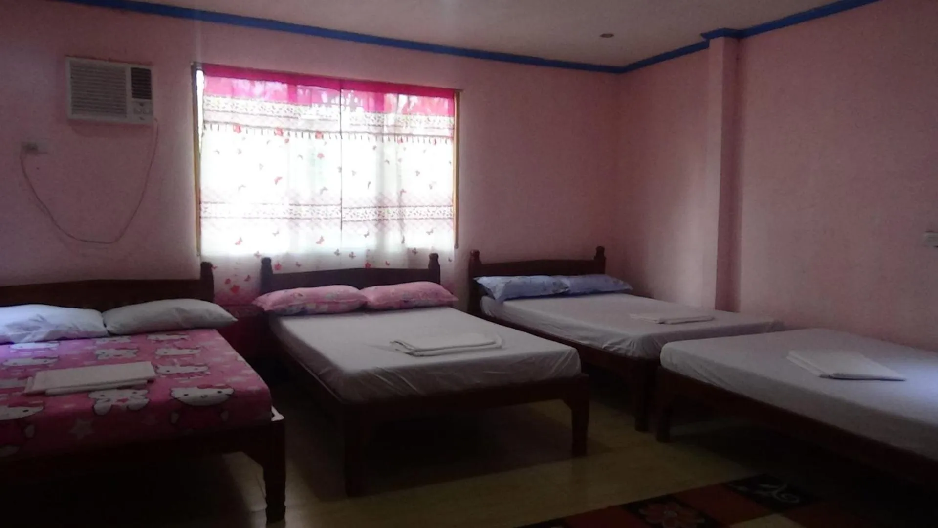 Photo of the whole room, Bed in Villa Corrales Homestay