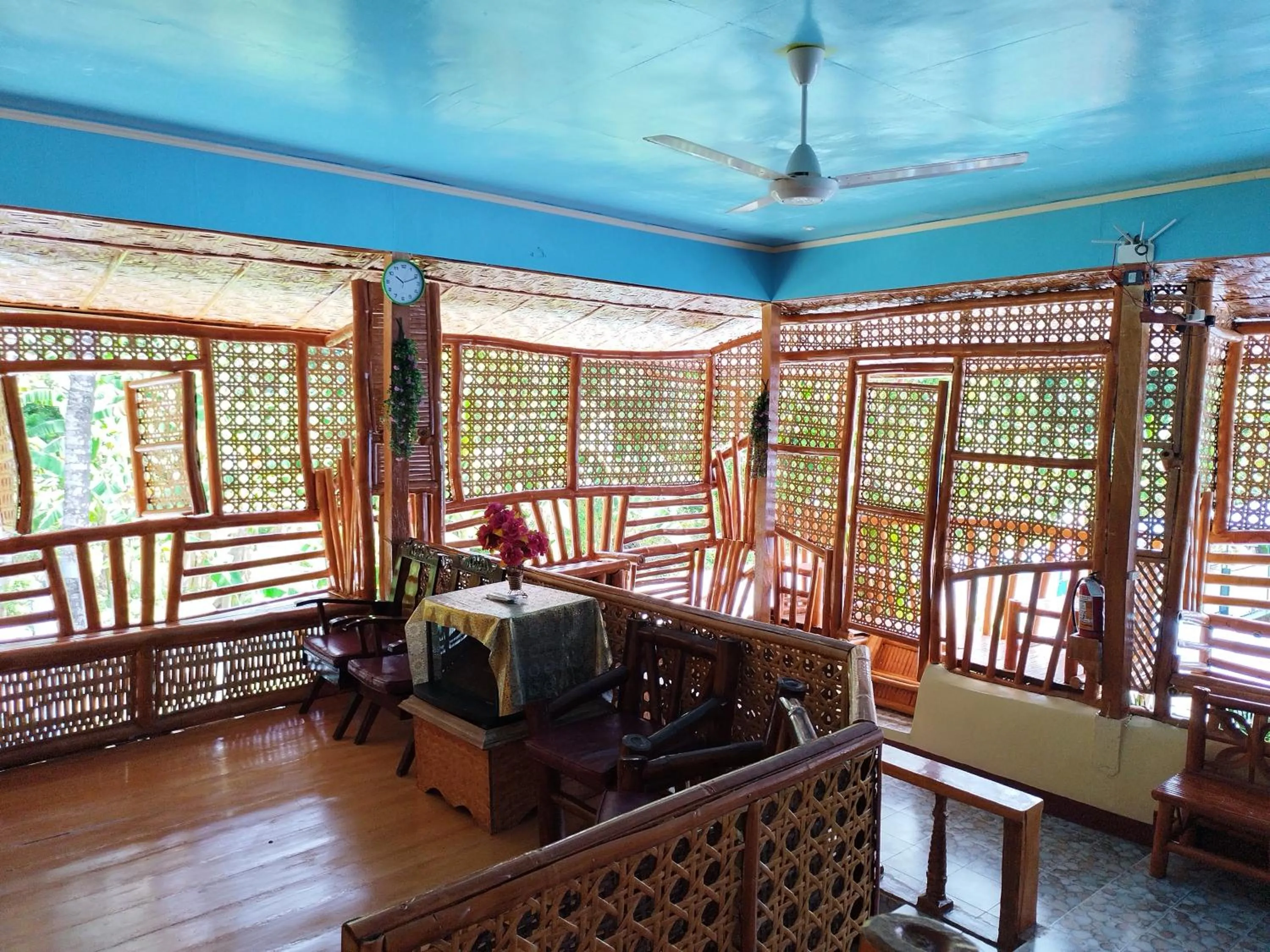 Billiard in Villa Corrales Homestay