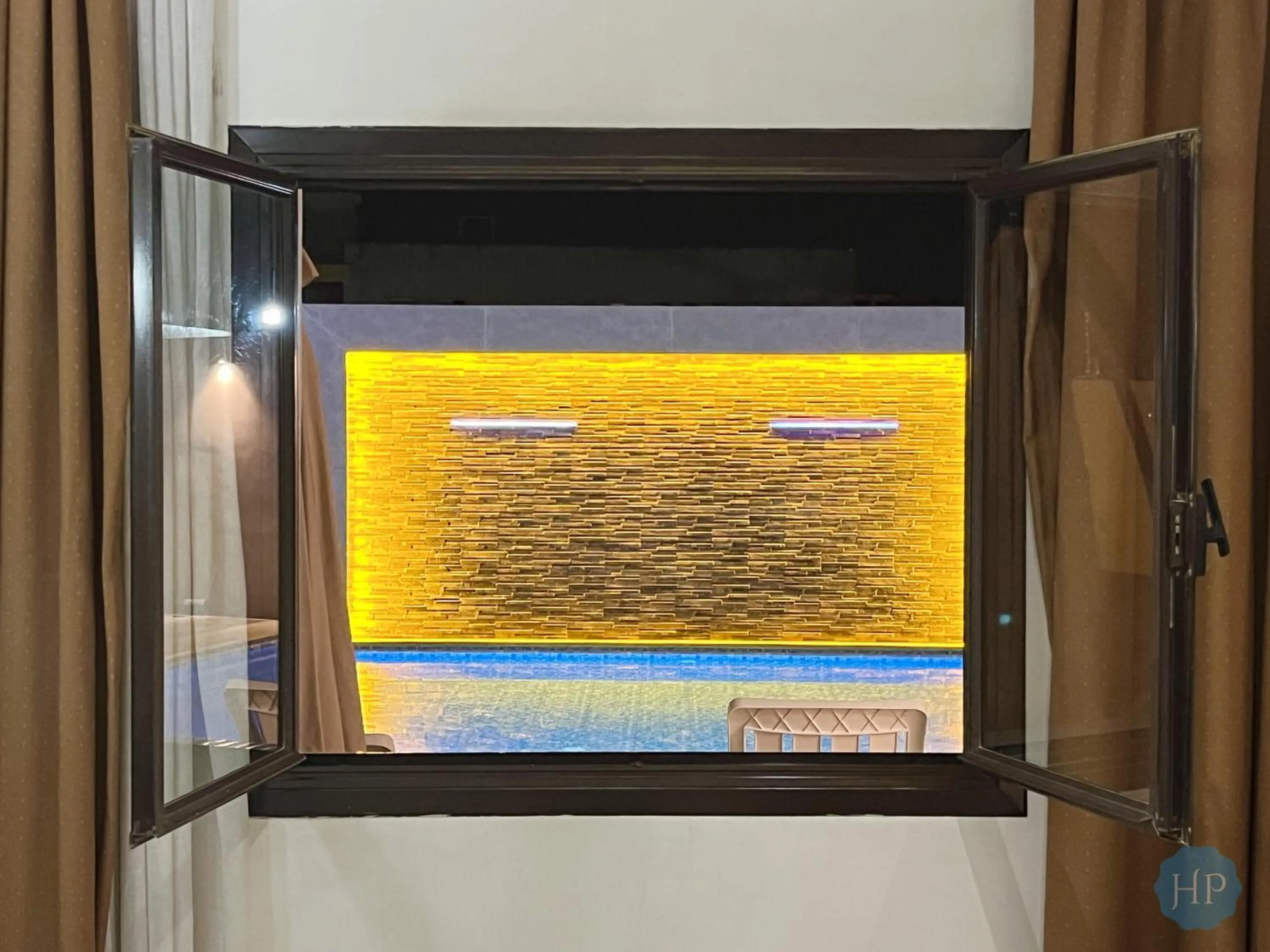 Pool view in Hôtel Plaisance