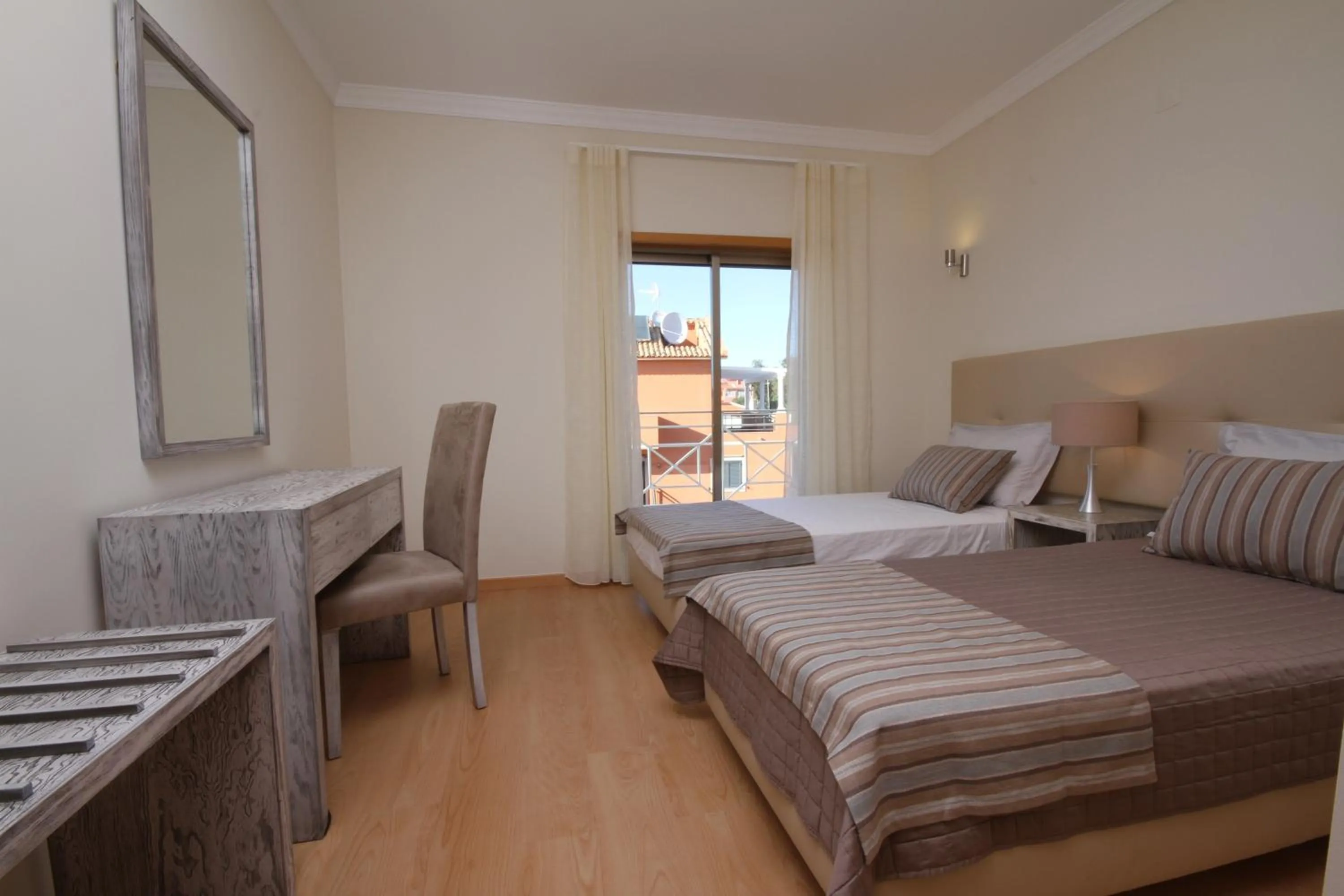 View (from property/room), Bed in Pinheiros da Balaia Villas