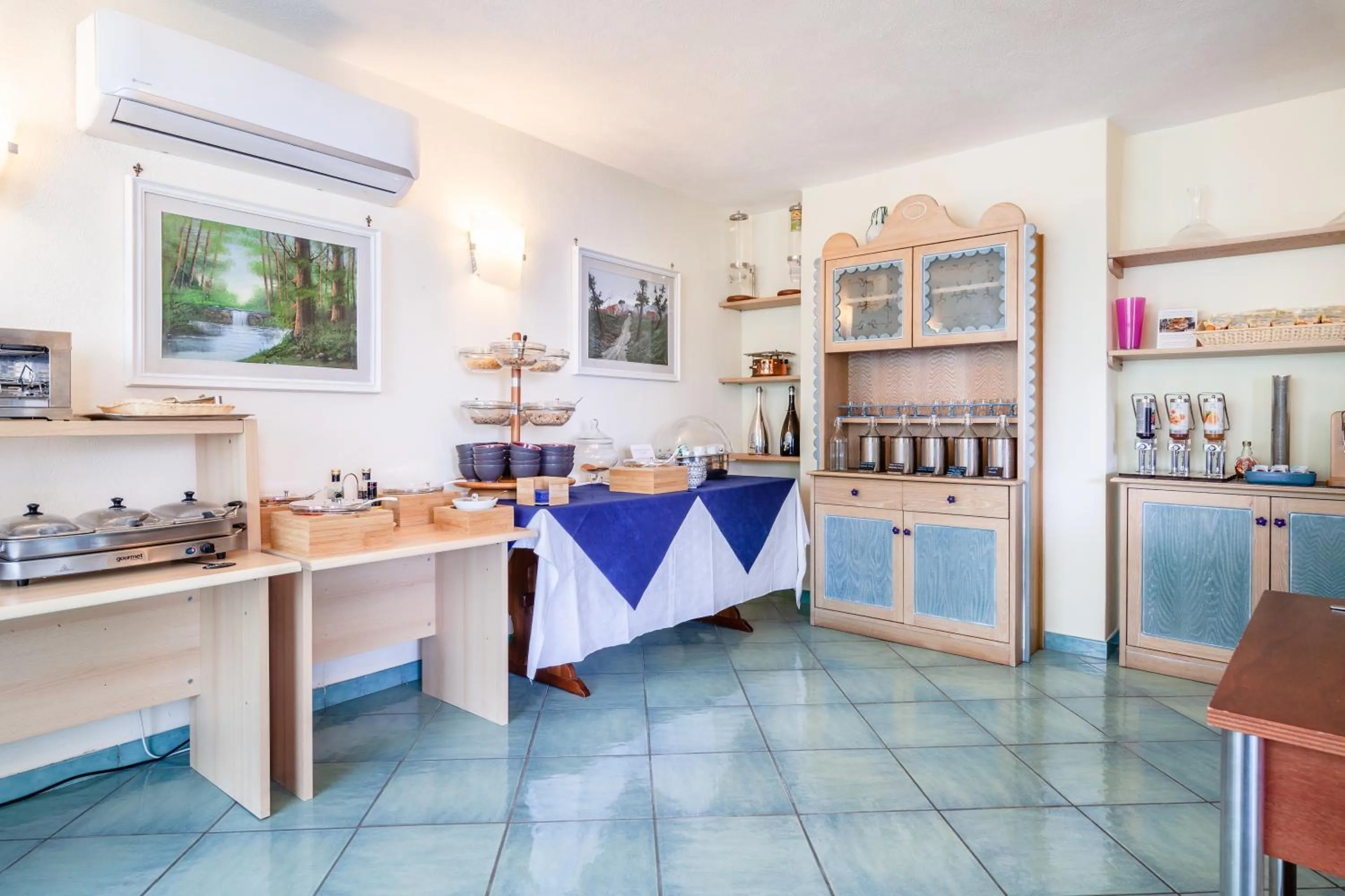 Buffet breakfast in Don Felipe Boutique Hotel