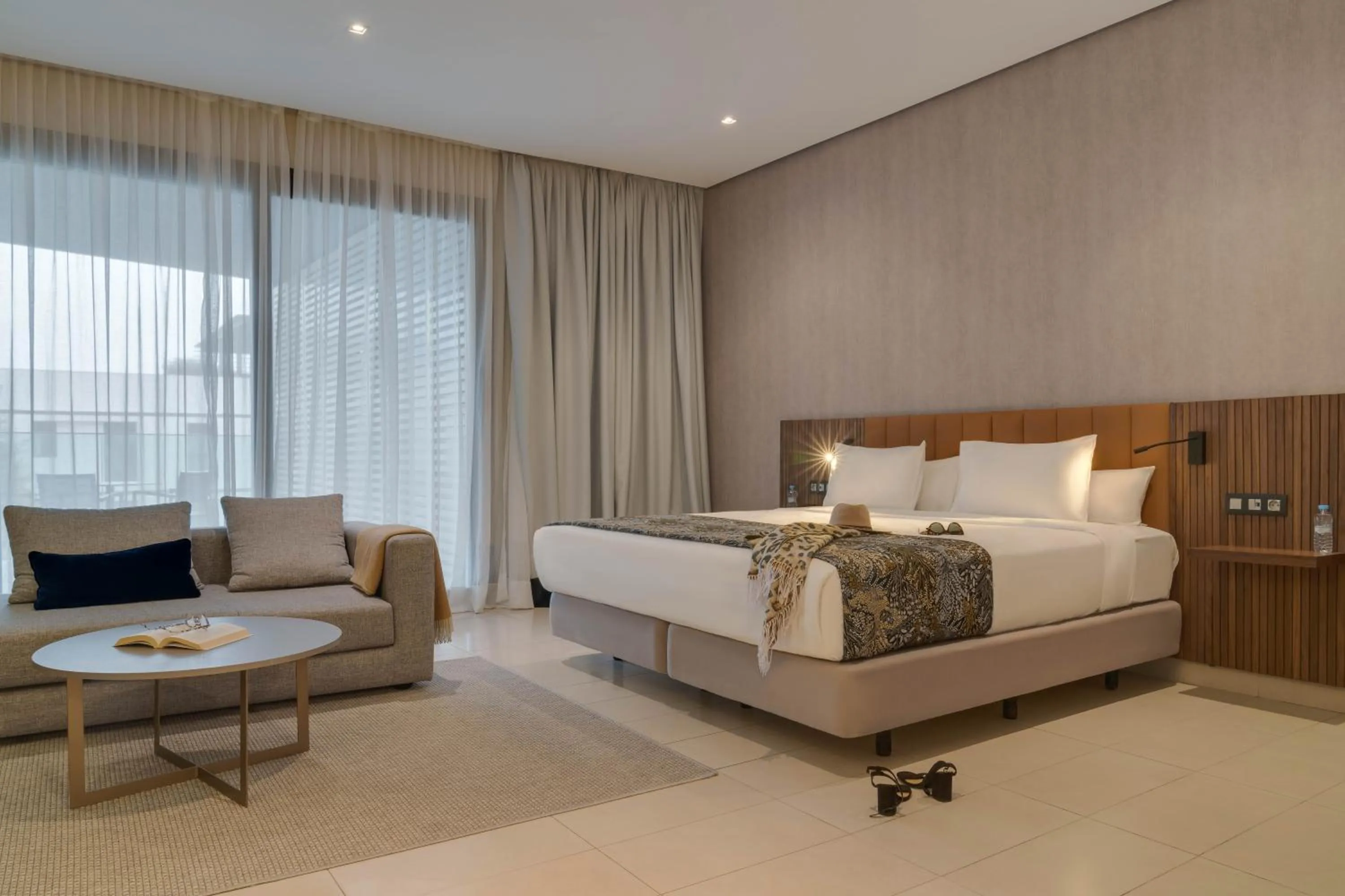 Bedroom, Bed in Pestana Casablanca, Seaside Suites & Residences