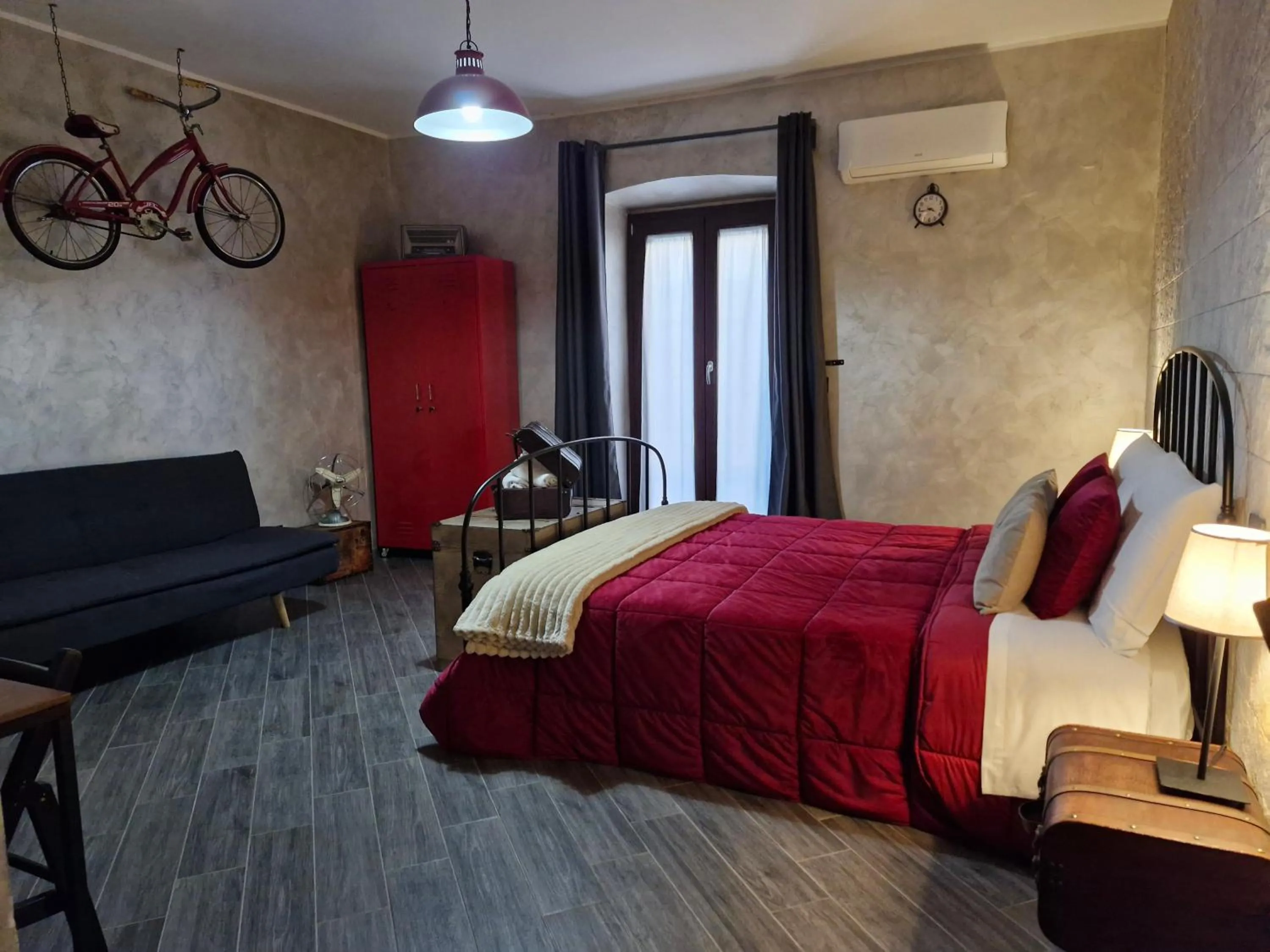 Photo of the whole room, Bed in Principe Giardinelli